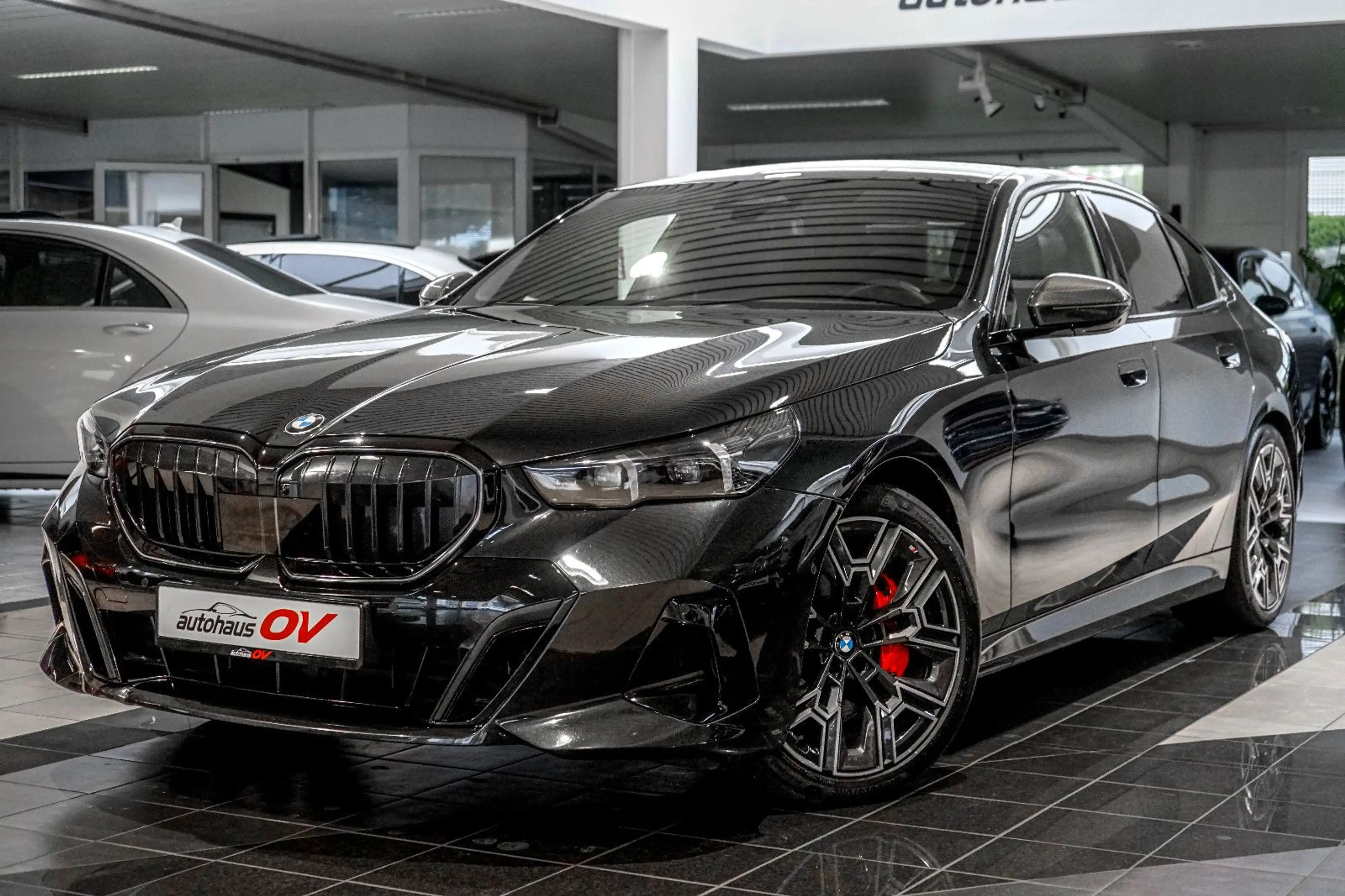 BMW 540 xd M Sport Pro*Carbon*3xTV*B&W*HUD*Distr*Pano