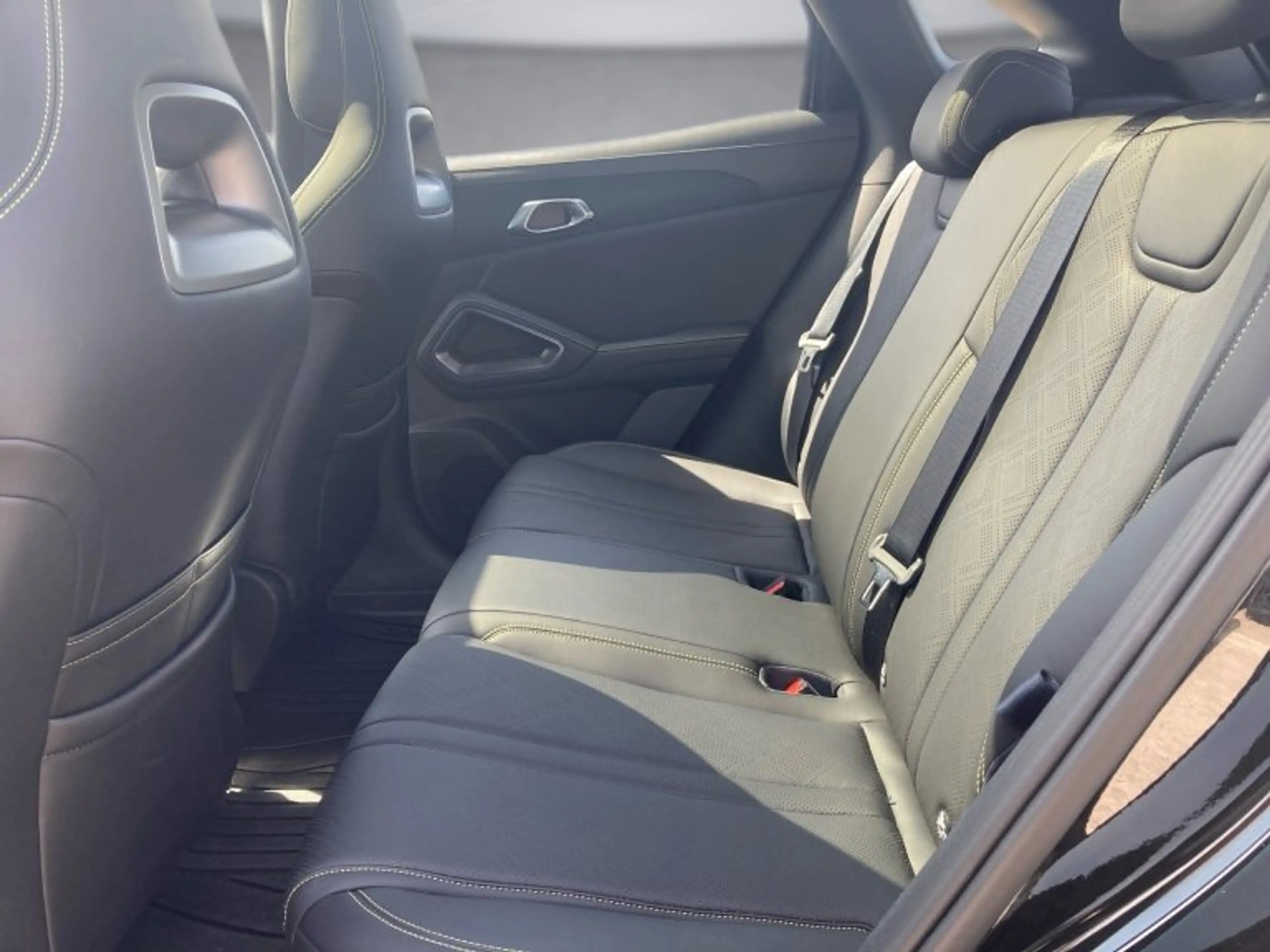 BYD Atto 2 Active — photo 9