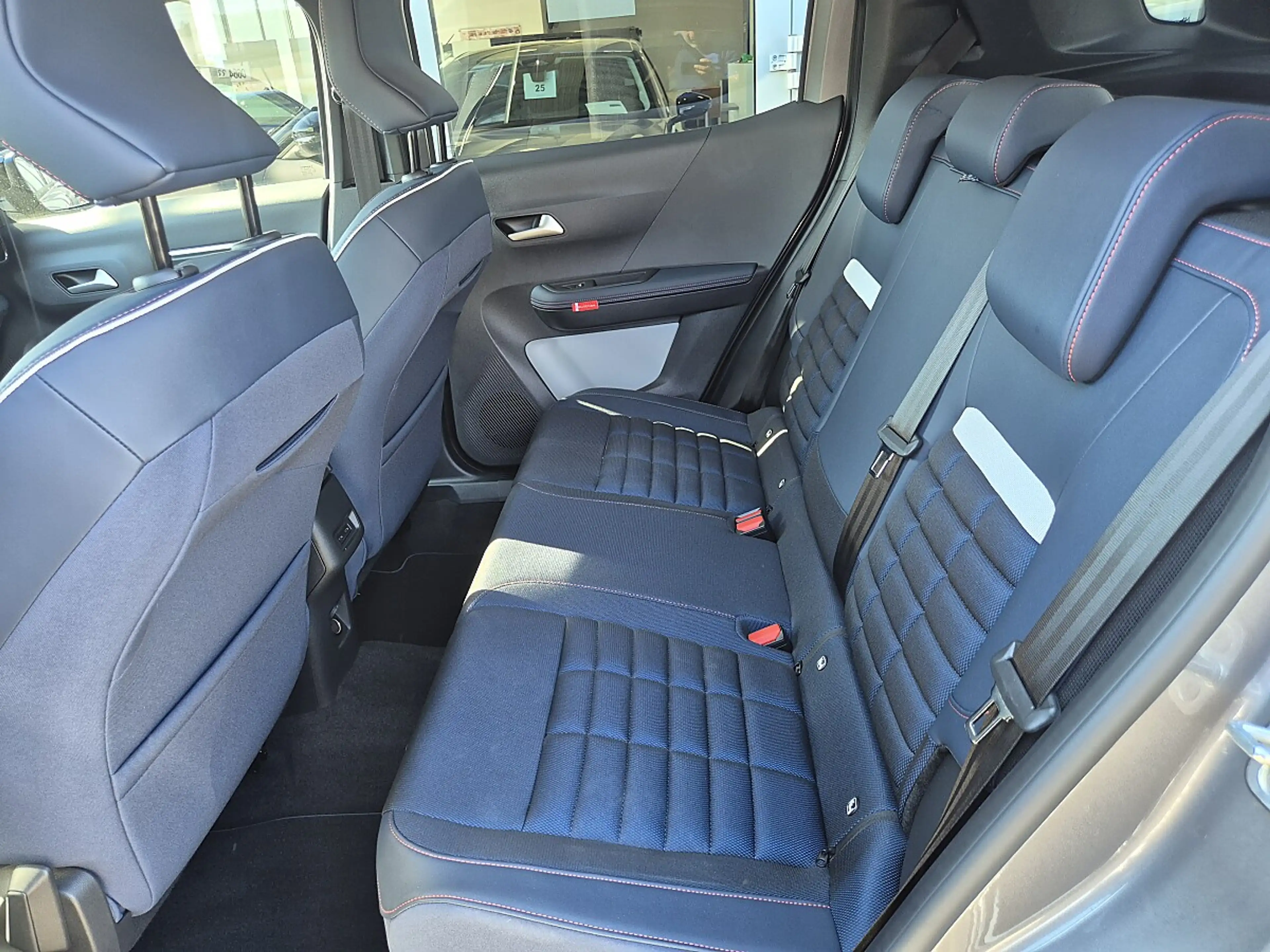 Citroen C3 Aircross 1.2 Mild-Hybrid 145 COLLECTION — photo 6