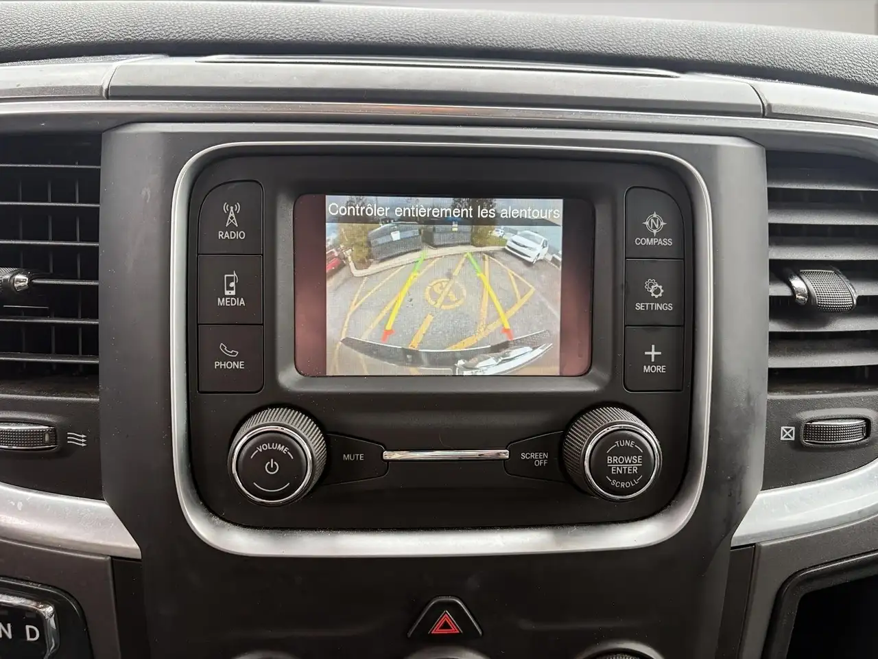RAM 1500 снимка RAM 1500