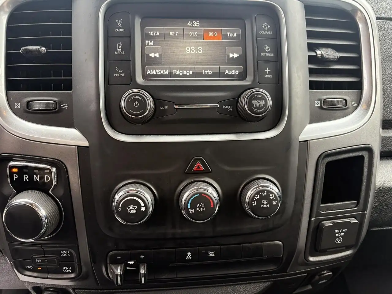 RAM 1500 снимка RAM 1500