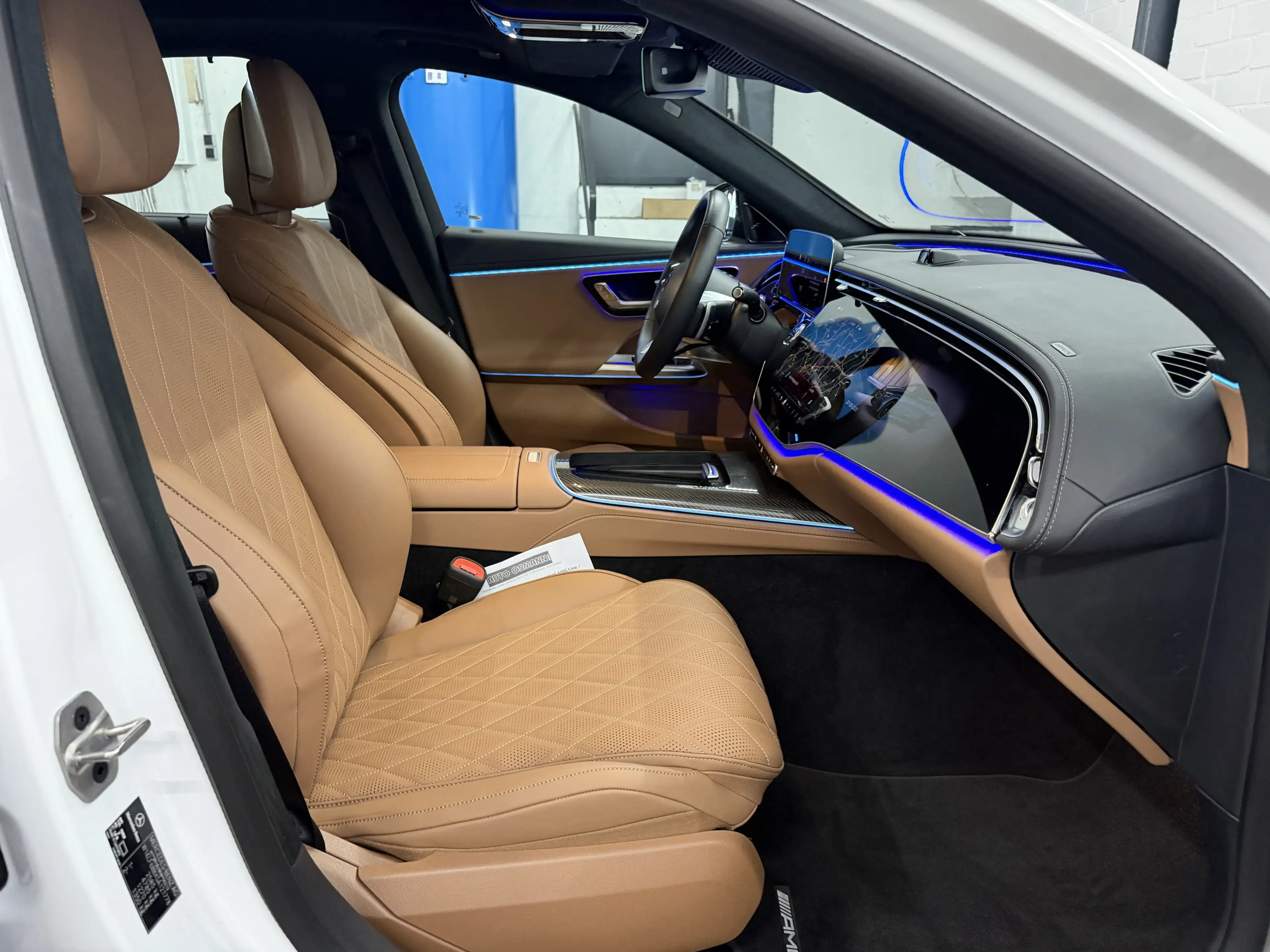 Mercedes-Benz E 450 4Matic 9G-TRONIC AMG Line Superscreen — photo 11