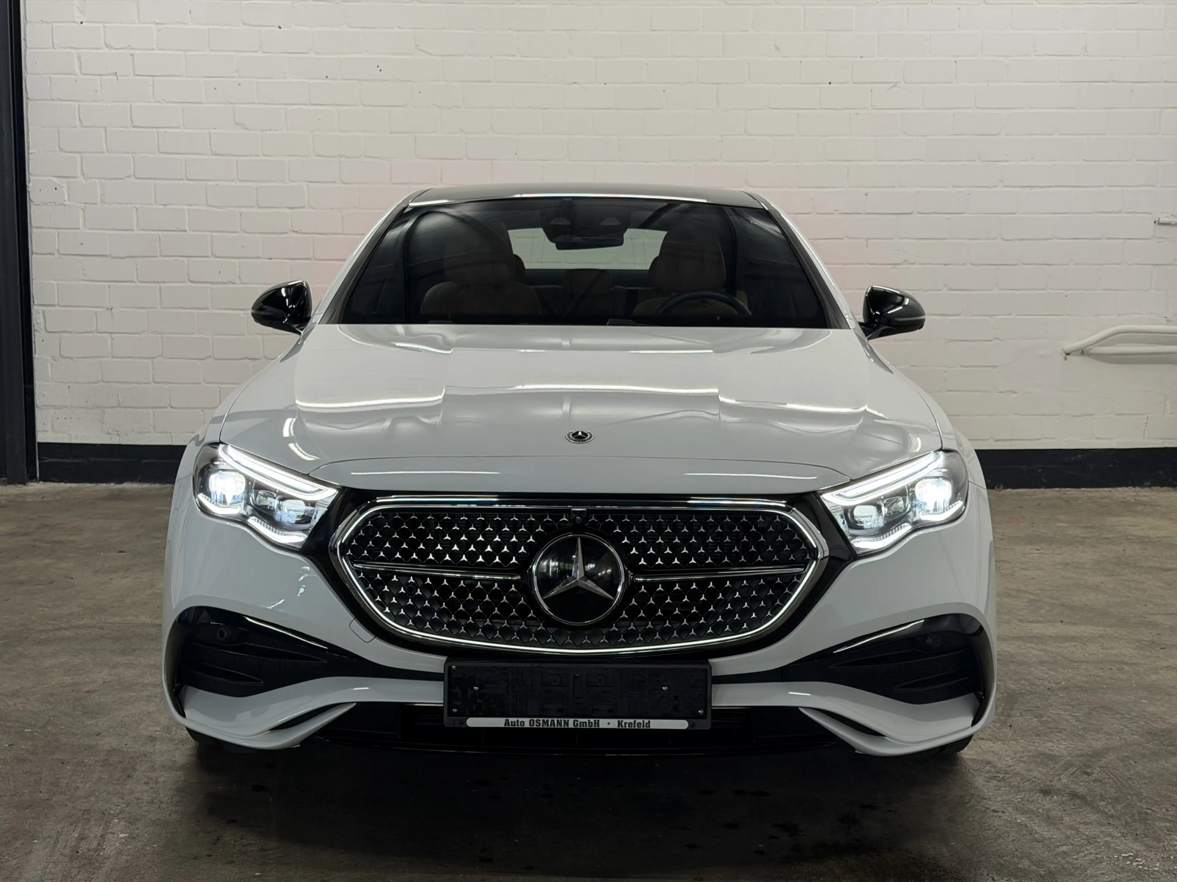 Mercedes-Benz E 450 4Matic 9G-TRONIC AMG Line Superscreen — photo 3