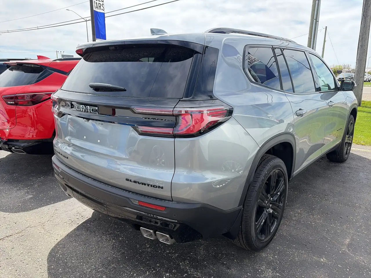 GMC Acadia снимка GMC Acadia