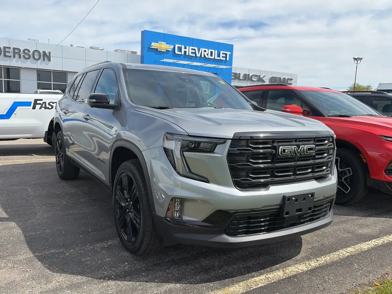 GMC Acadia снимка GMC Acadia