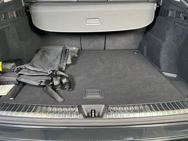 Audi Q5 view 14