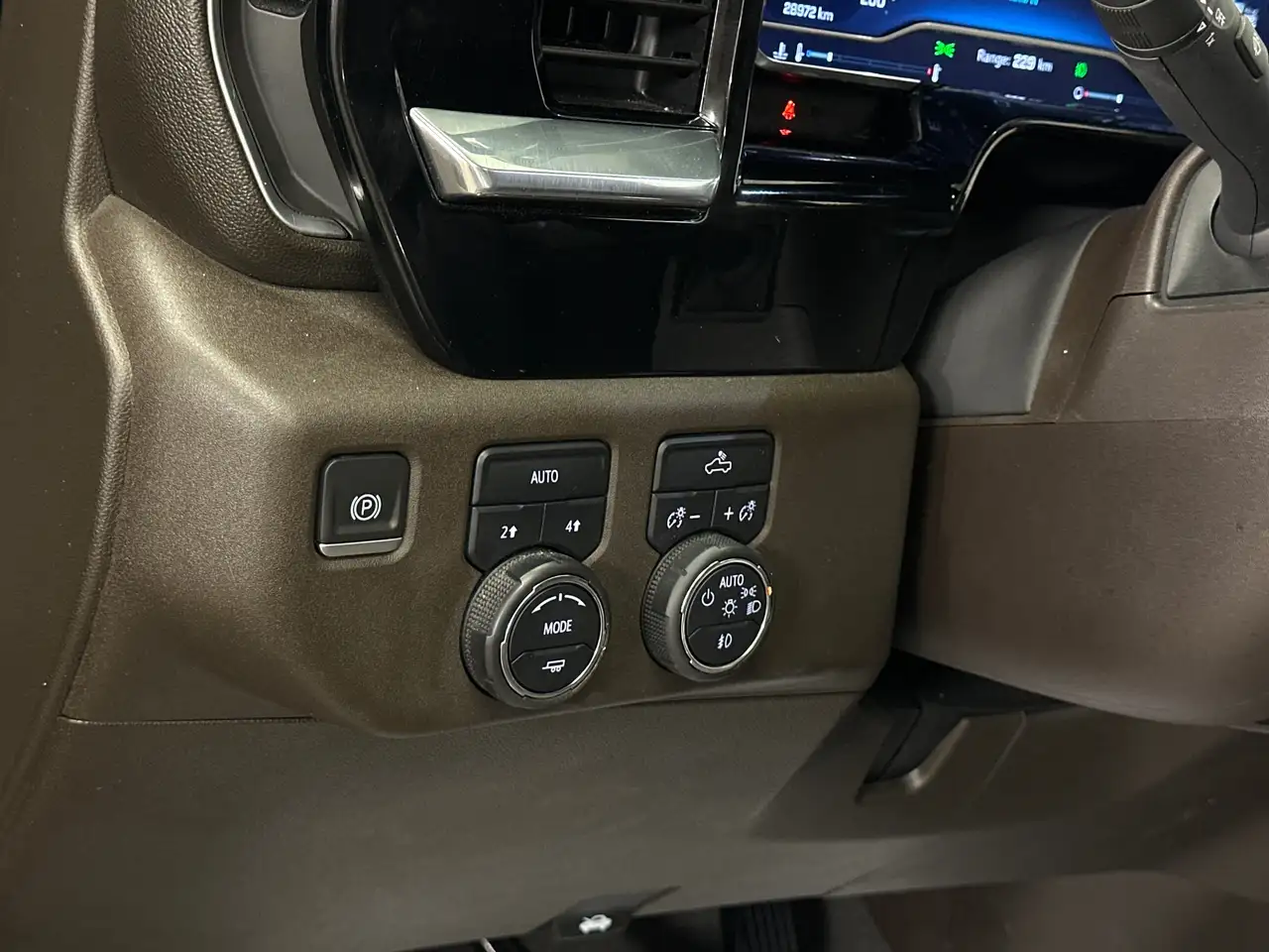 Chevrolet Silverado 1500 photo Chevrolet Silverado 1500
