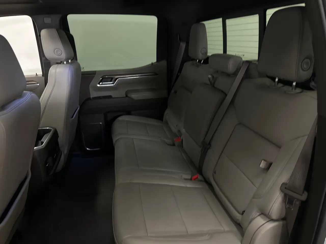Chevrolet Silverado 1500 photo Chevrolet Silverado 1500