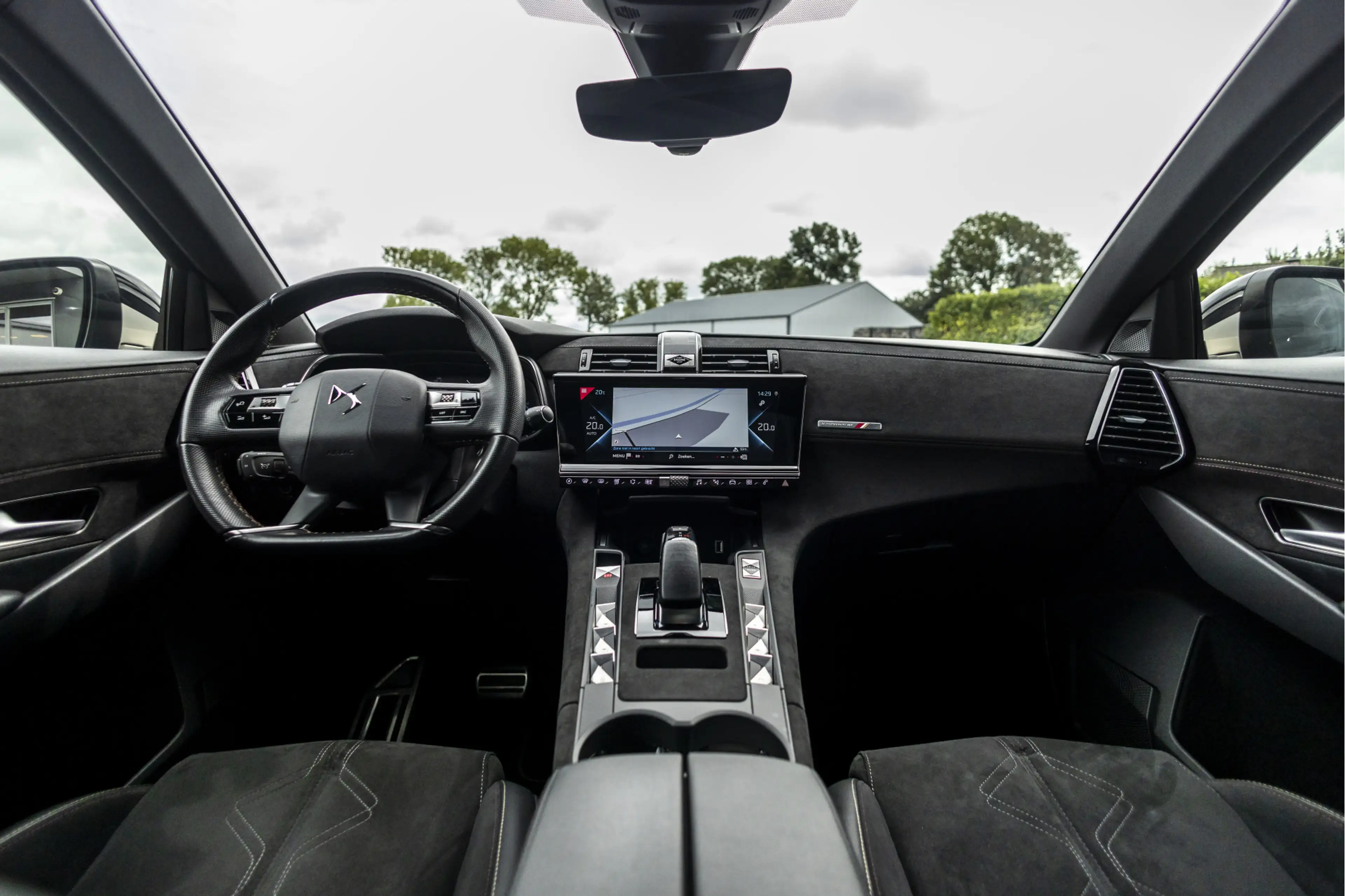 DS Automobiles DS 7 Crossback E-Tense Performance Line | Pano | Navi | Virt. Coc — photo 6