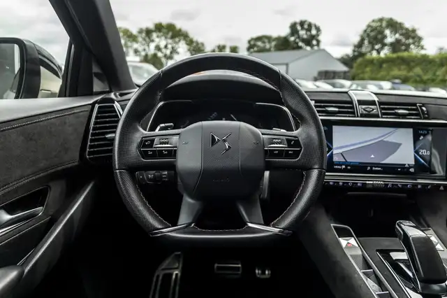 DS Automobiles DS 7 Crossback view 7