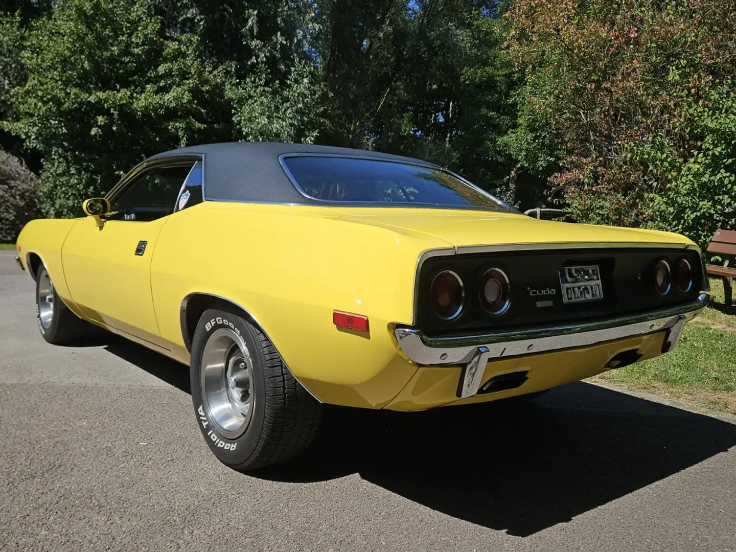 Plymouth Barracuda Cuda - 2