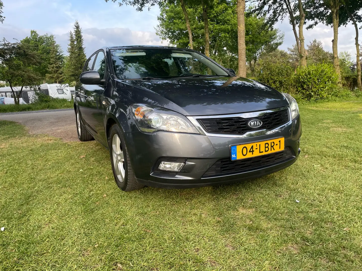 Kia Ceed / cee'd 1.4 CVVT Seven Gris - 2