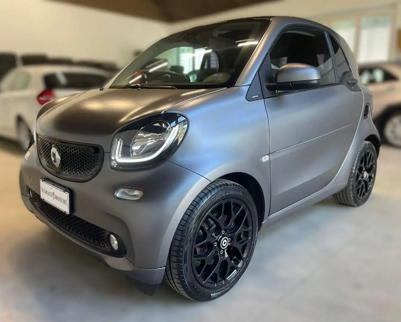 smart forTwo 90 0.9 Turbo Passion Gris - 1