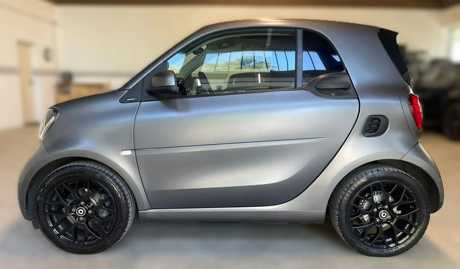 smart forTwo 90 0.9 Turbo Passion Gris - 2