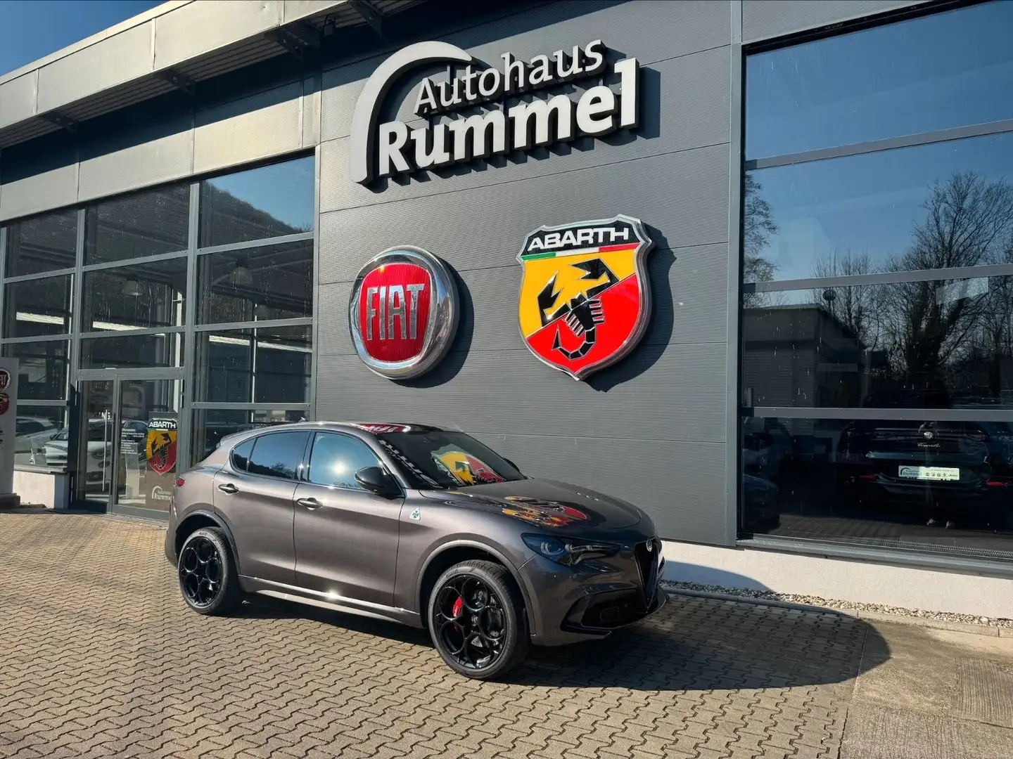 Alfa Romeo Stelvio Quadrifoglio +SCHIEBEDACH+AKRAPOVIC+PANO Gris - 1