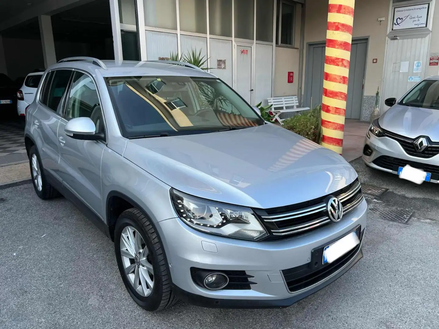 Volkswagen Tiguan 1.4 TSI 160 CV 4MOTION Sport & Style Argento - 2