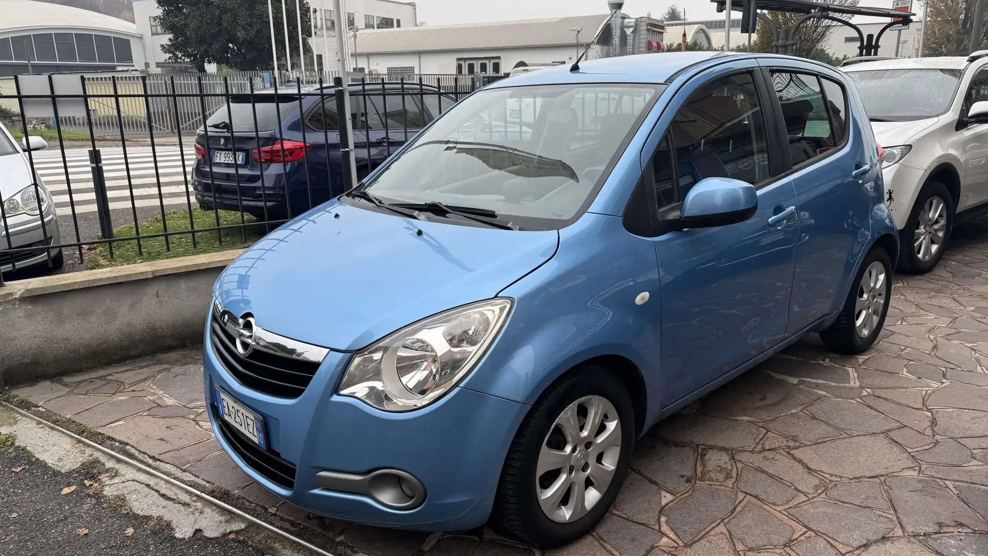 Opel Agila 1.2 16v Enjoy 86cv automatica neo patentati - 2