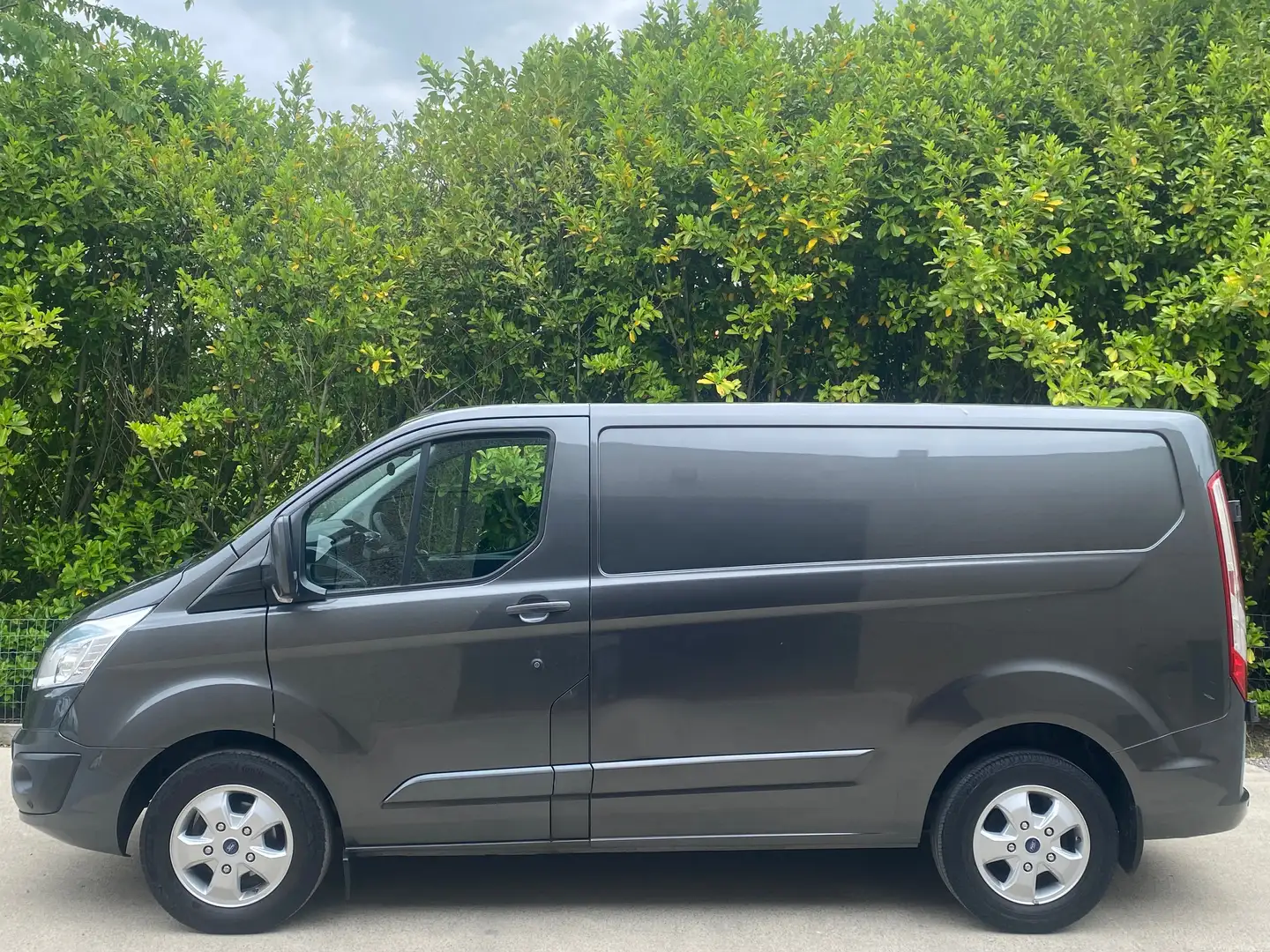 Ford Transit Custom 2.2 TDCi L1H1 /1 PROPRIO / NAVIGATION /GARANTIE!!! Zilver - 2