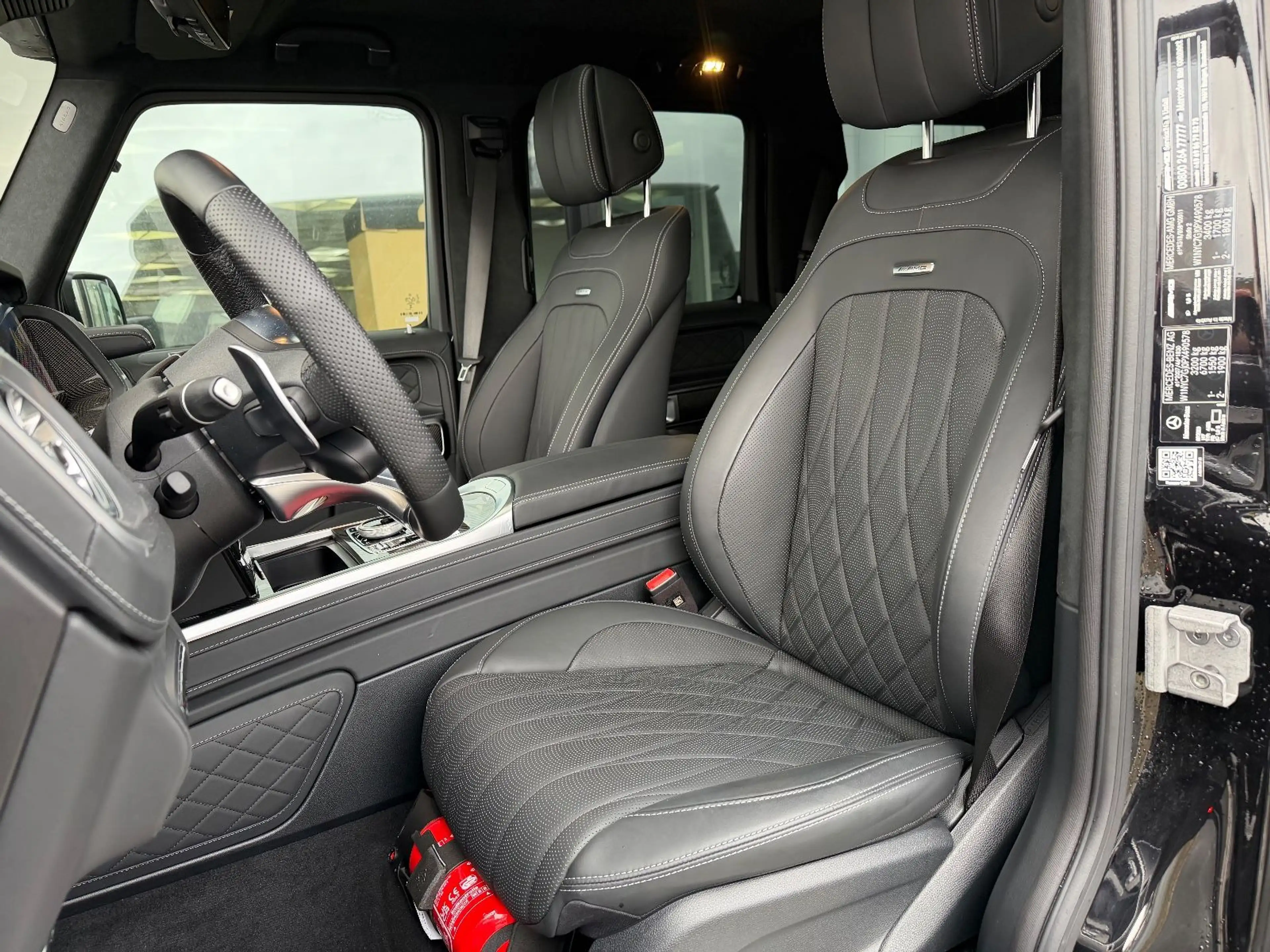 Mercedes-Benz G 63 AMG 4x4, 1.Hand, 225 KM, Holzboden, TV — photo 10
