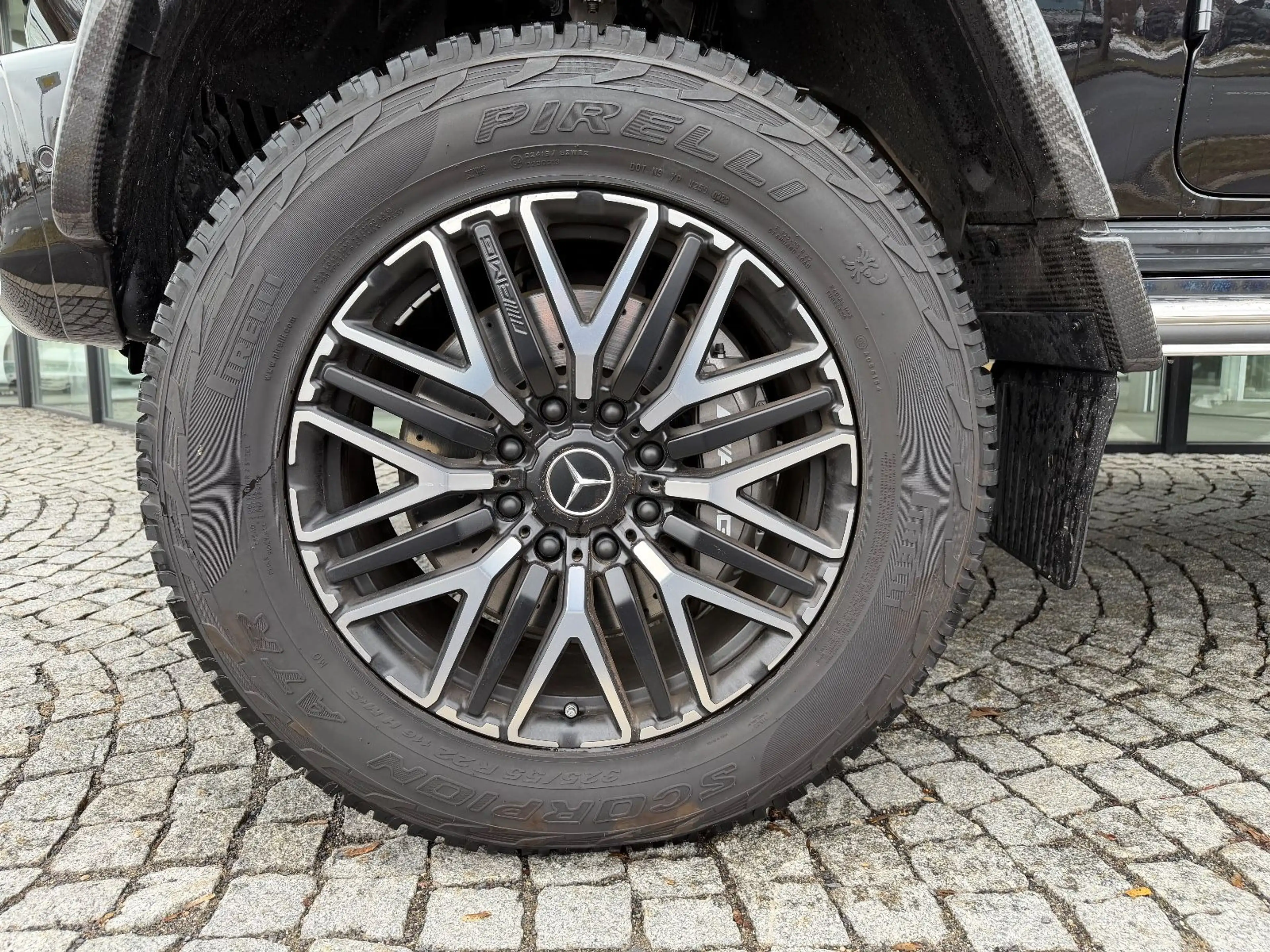 Mercedes-Benz G 63 AMG 4x4, 1.Hand, 225 KM, Holzboden, TV — photo 17