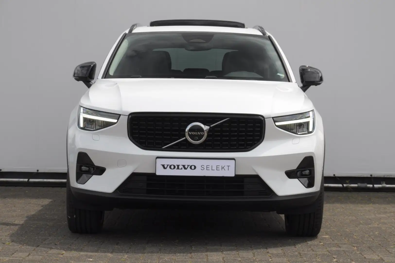 Volvo XC40 211PK Automaat B4 Ultra Dark / Adaptive cruise con Blanc - 2