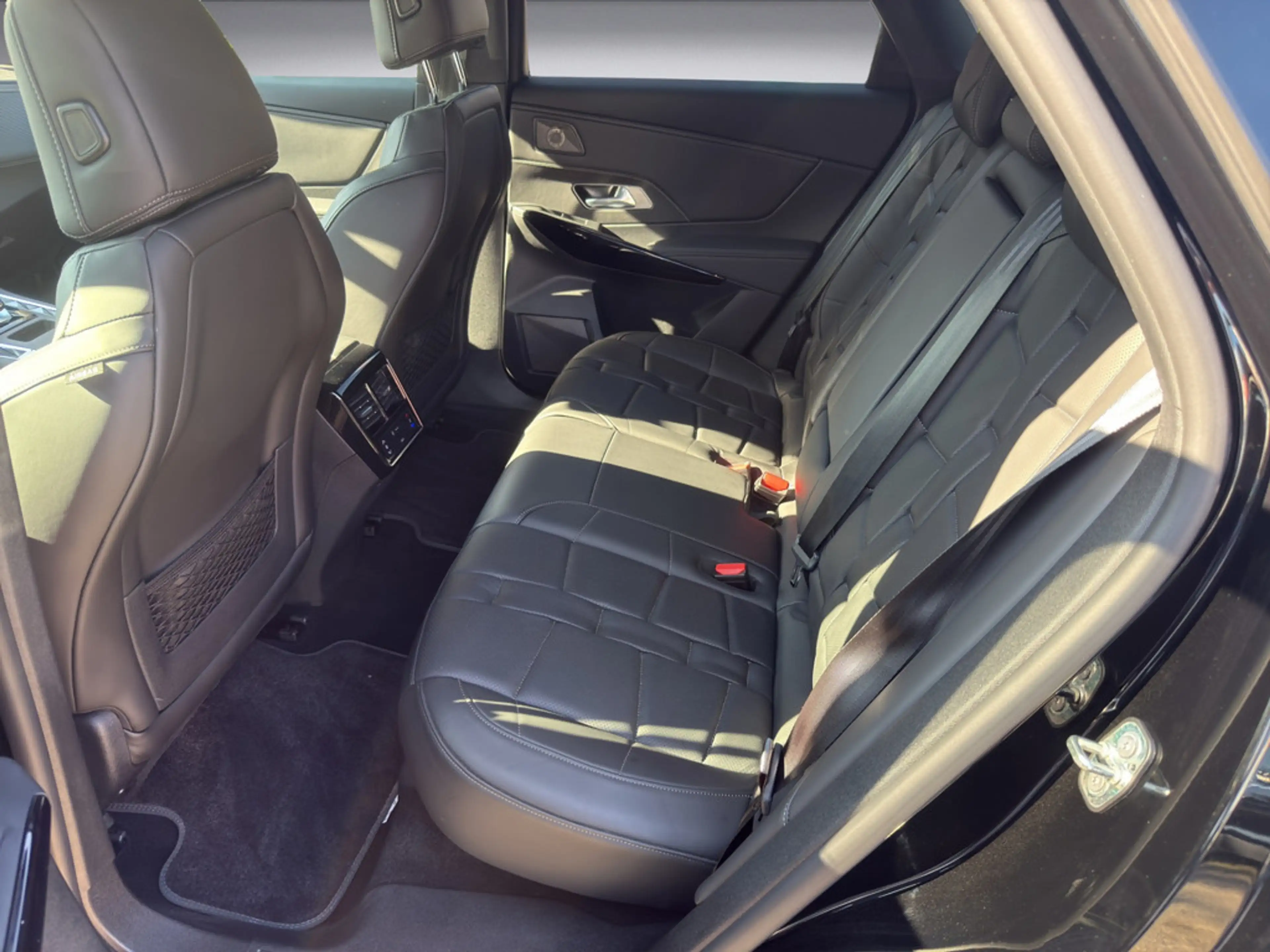 DS Automobiles DS 7 BlueHDI 130 Aut. OPERA LEDER Panoramadach — photo 12