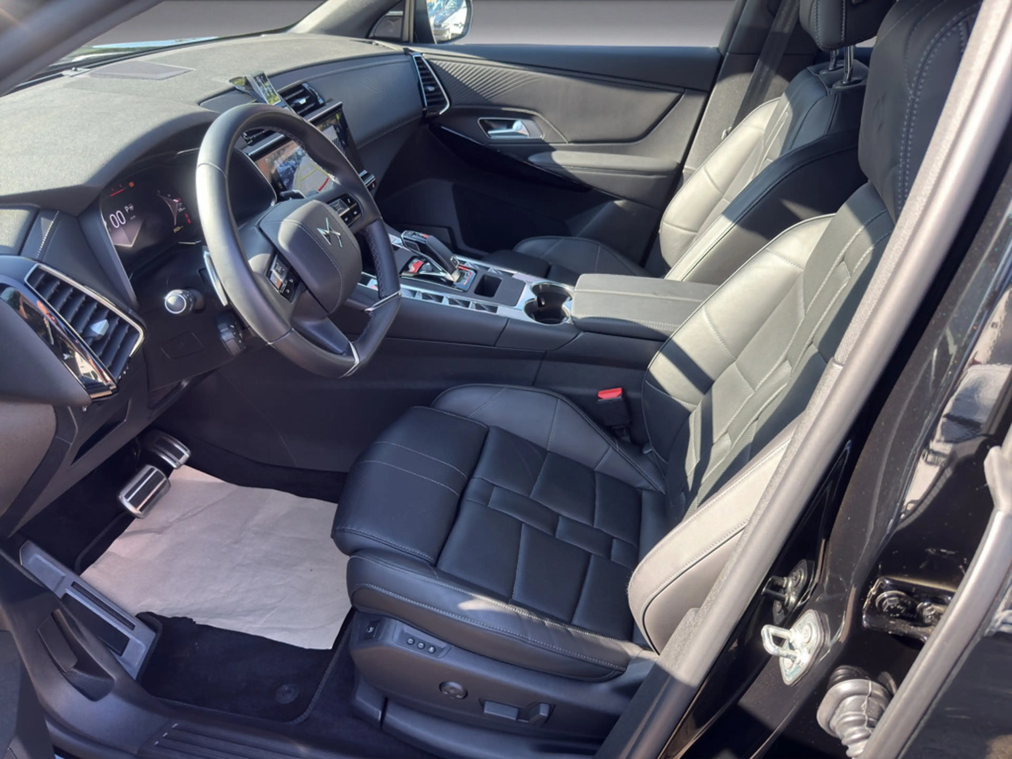DS Automobiles DS 7 BlueHDI 130 Aut. OPERA LEDER Panoramadach — photo 10