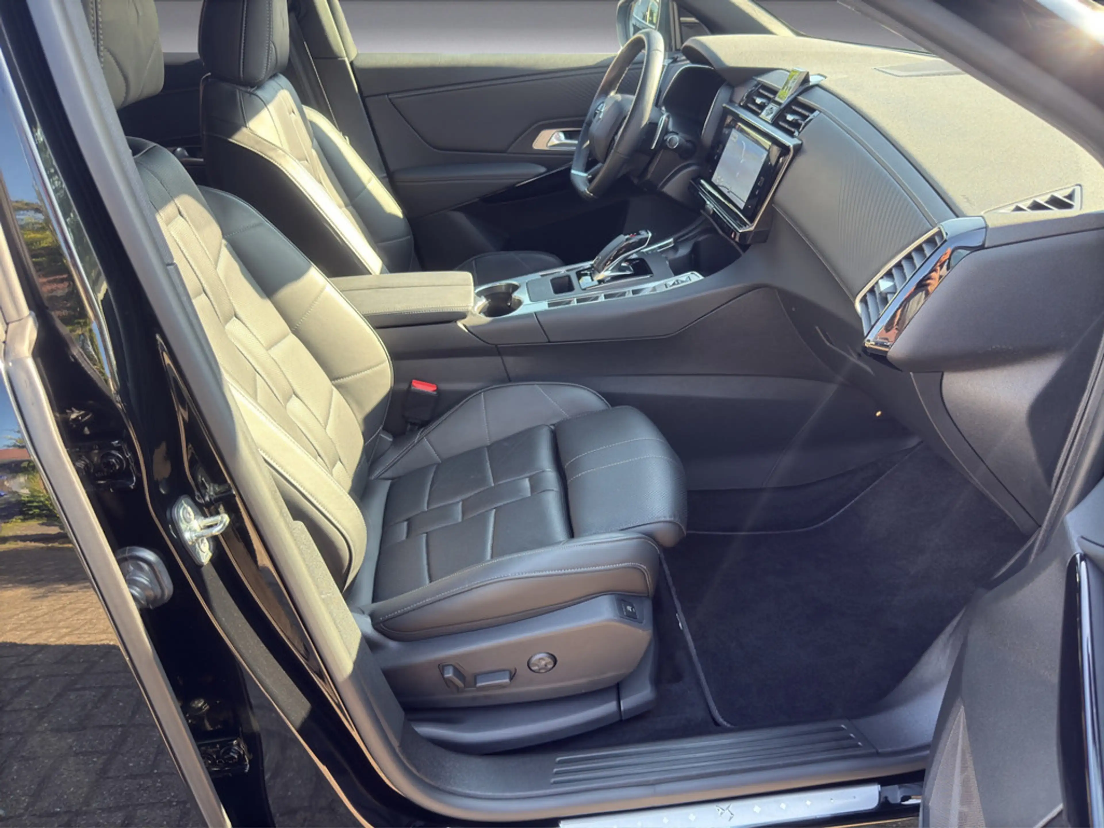 DS Automobiles DS 7 BlueHDI 130 Aut. OPERA LEDER Panoramadach — photo 11