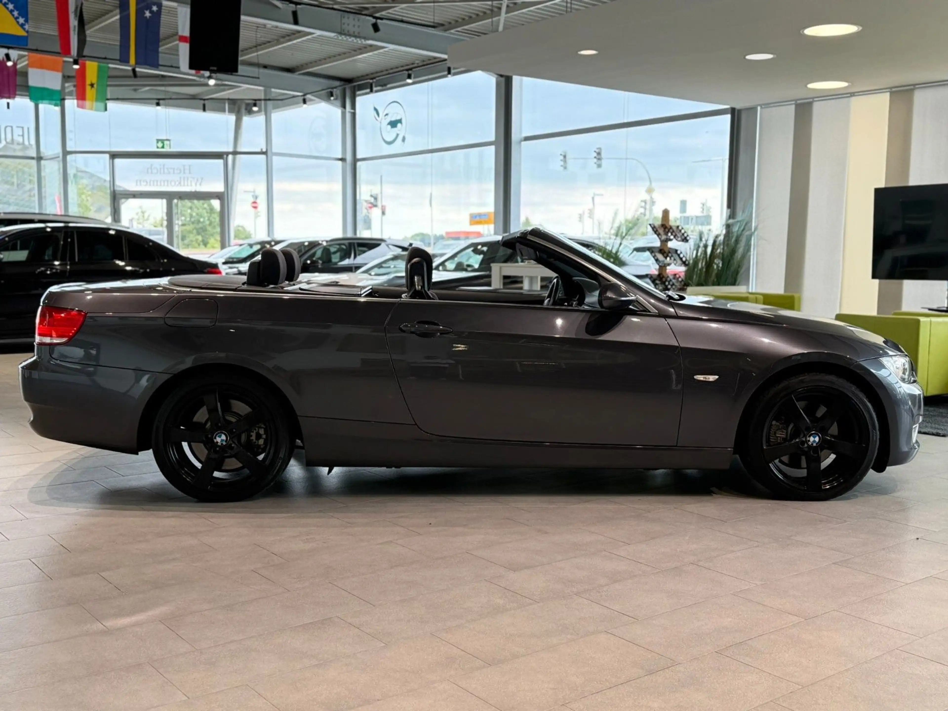 BMW 325 d Cabrio*Xenon*Klimaautomatik*ACC*PDC* — photo 5