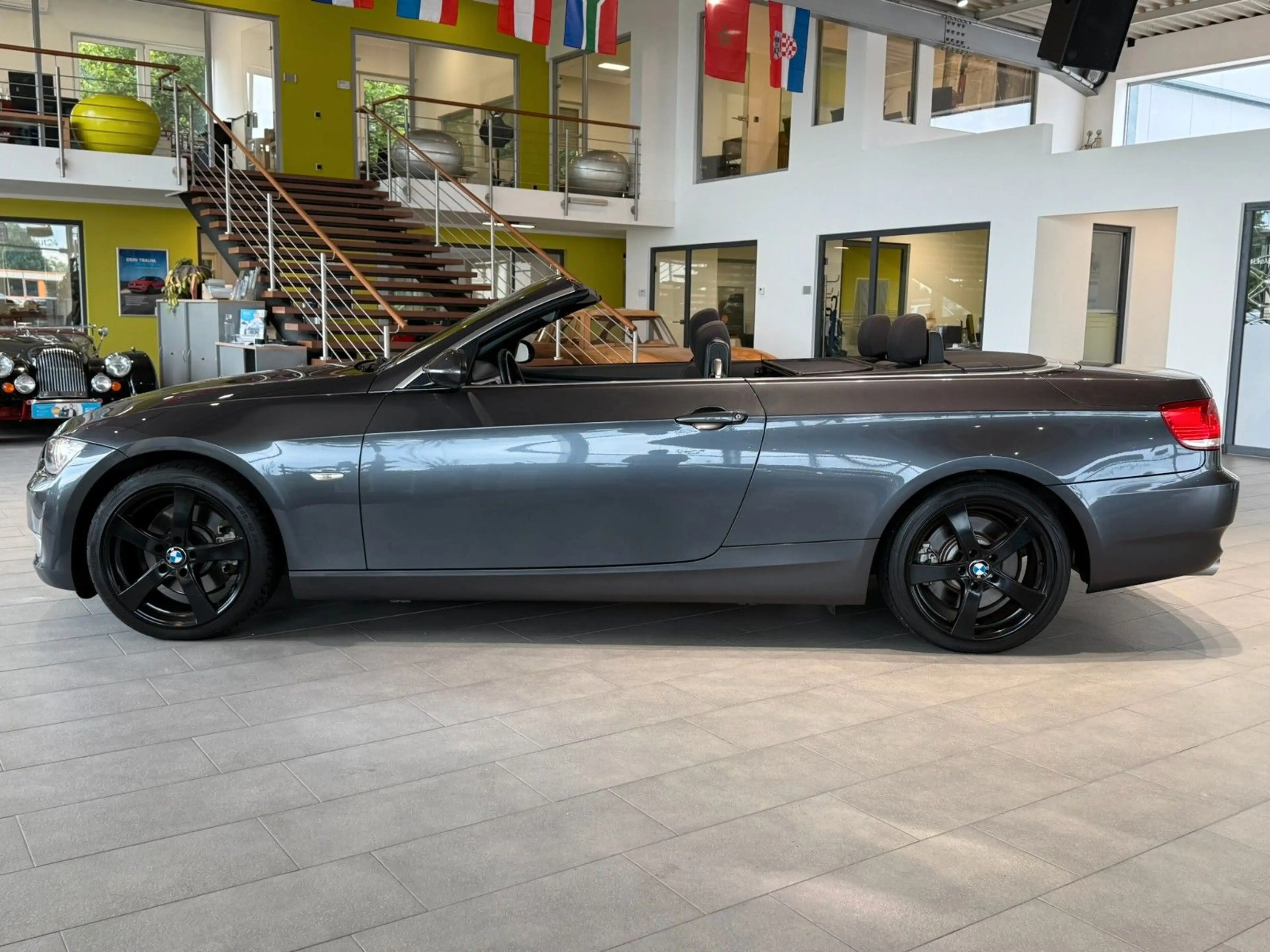 BMW 325 d Cabrio*Xenon*Klimaautomatik*ACC*PDC* — photo 2