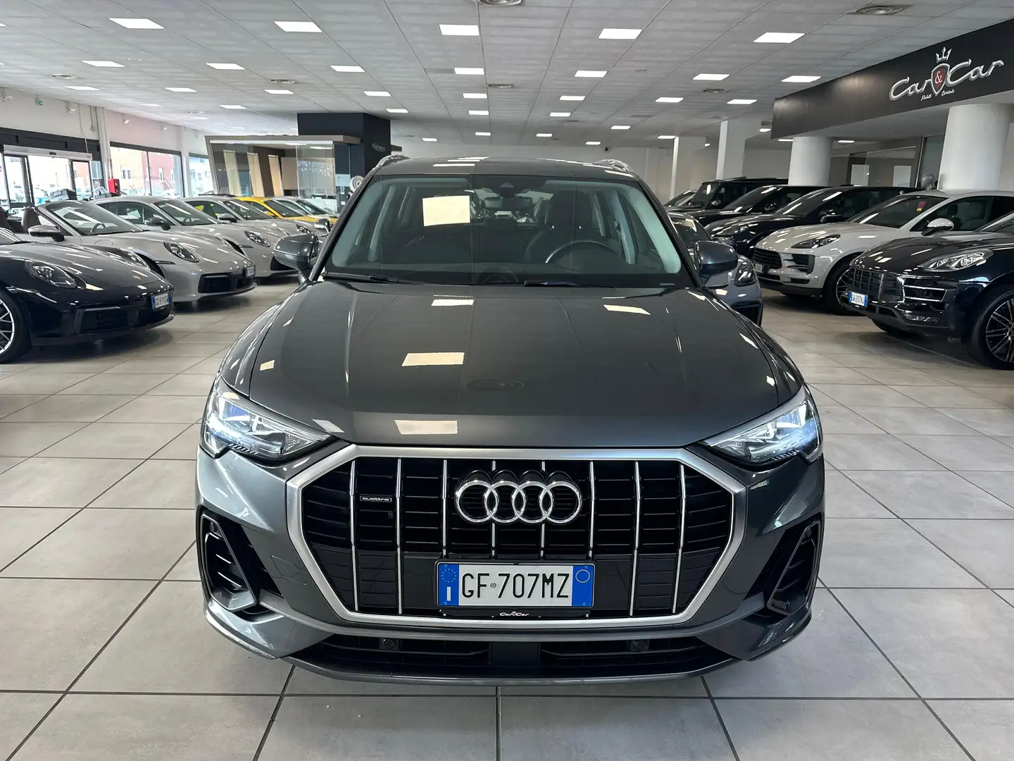Audi Q3 2.0 tdi S line edition quattro 200cv s-tronic Gris - 2