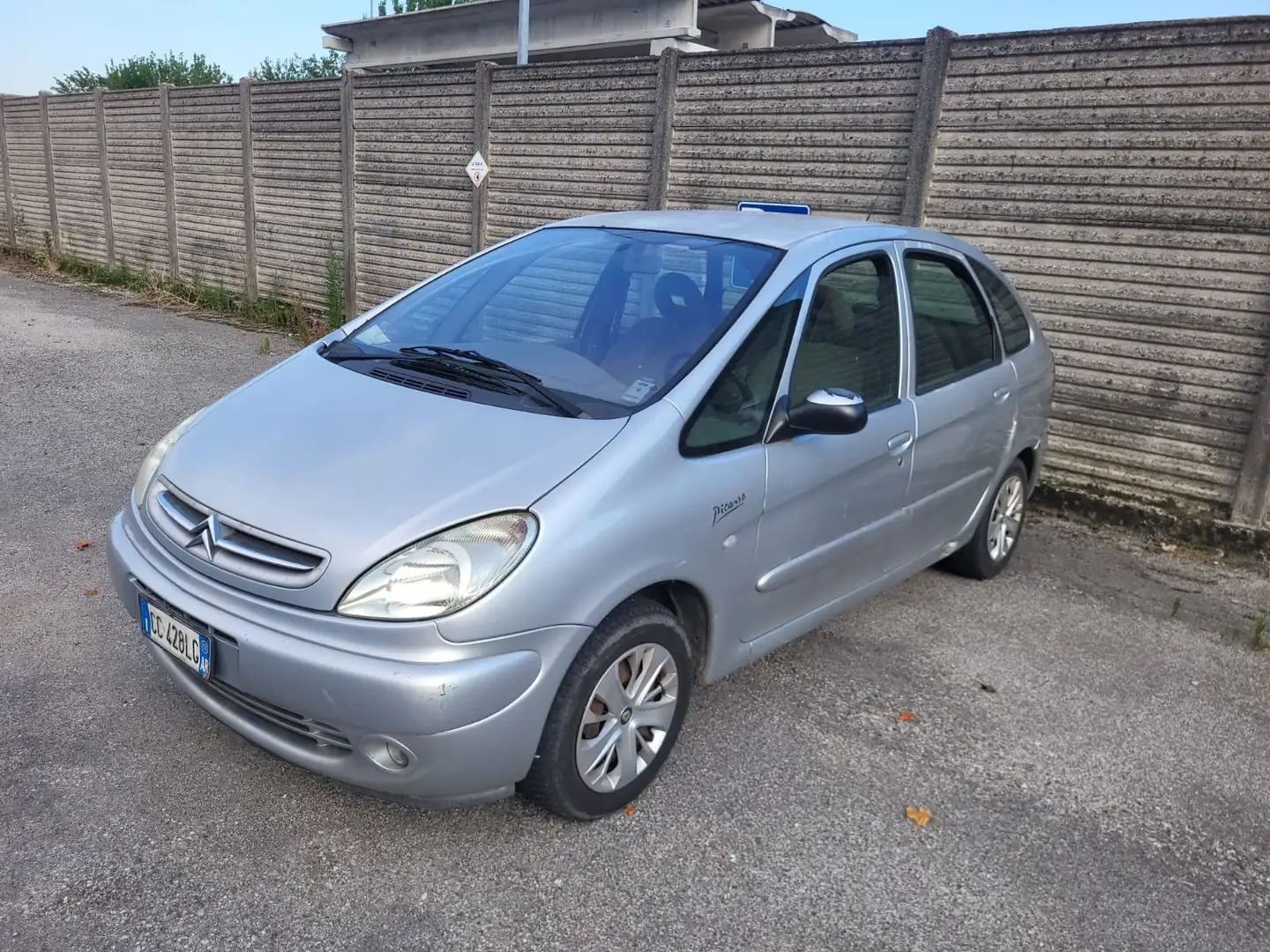 Citroen Xsara Picasso Xsara Picasso Picasso 2.0 hdi Attraction Srebrny - 1