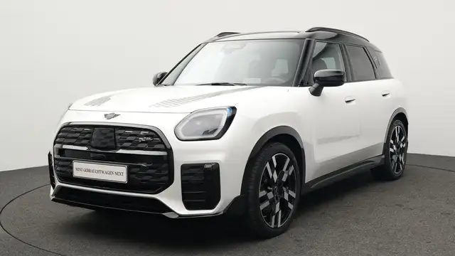 MINI Countryman SE All4 John Cooper Works Trim