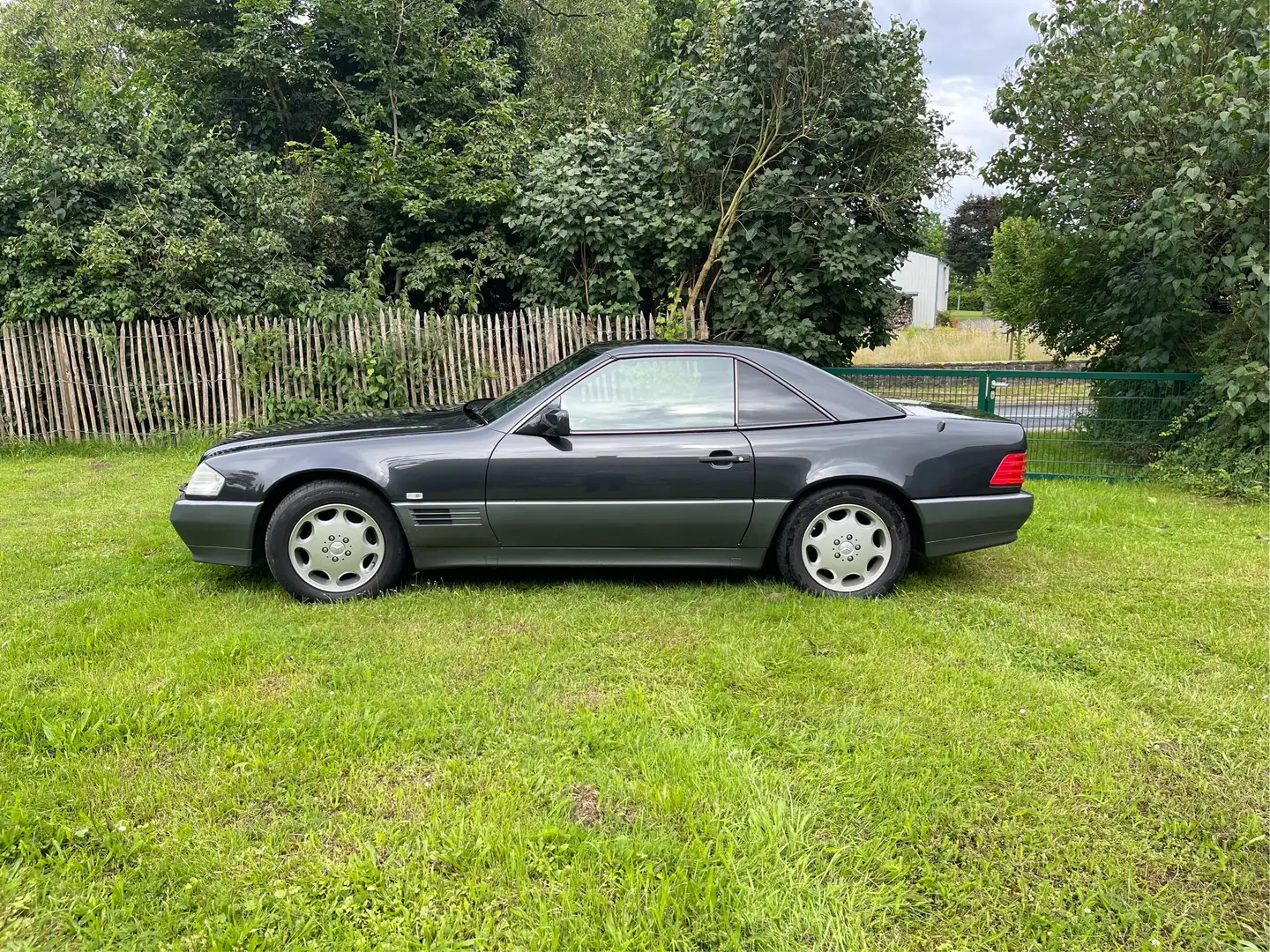 Mercedes-Benz SL 500 Oldtimer Černá - 2