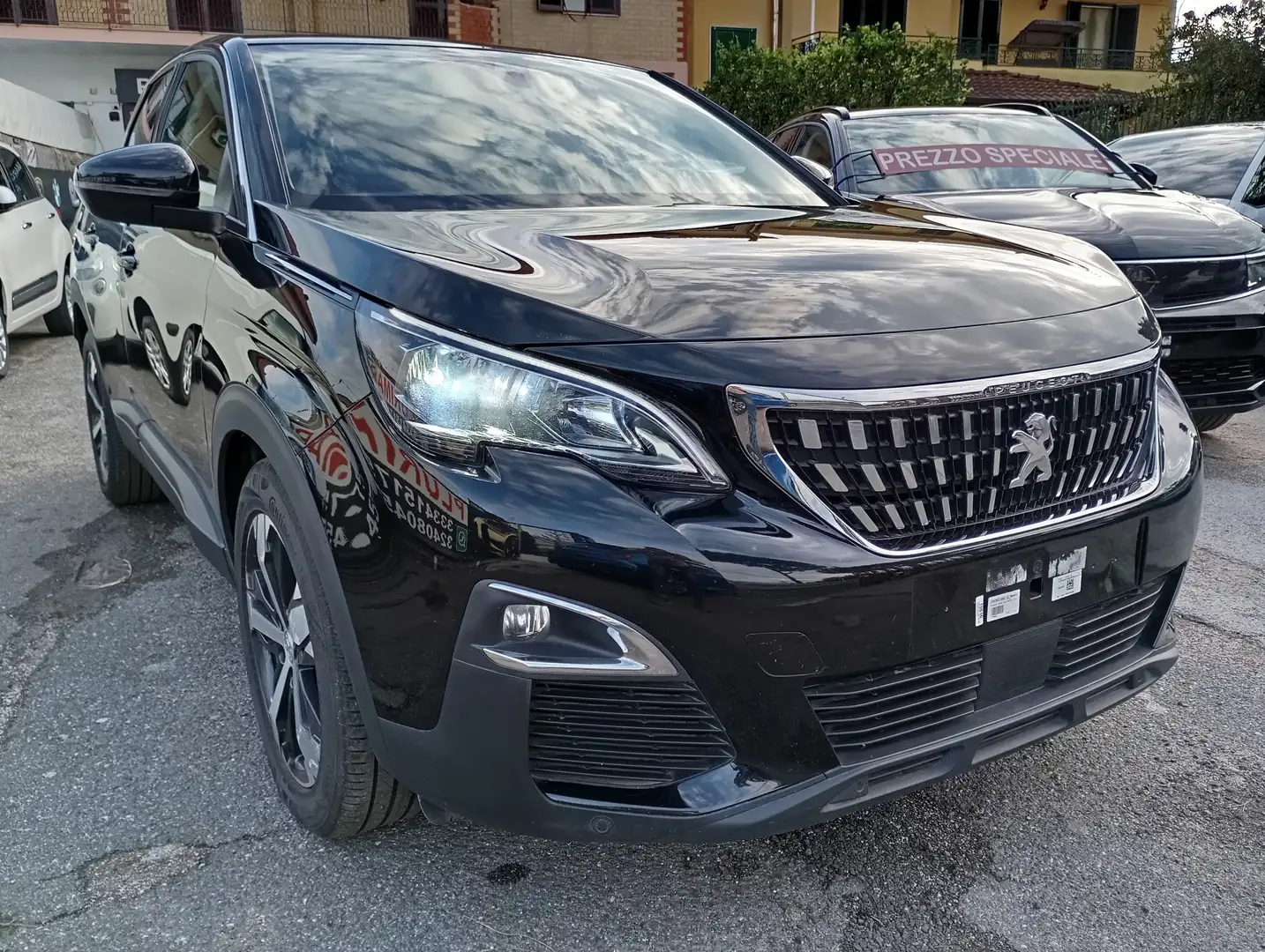 Peugeot 3008 1.5 BlueHDi 130CV Business Nero - 1