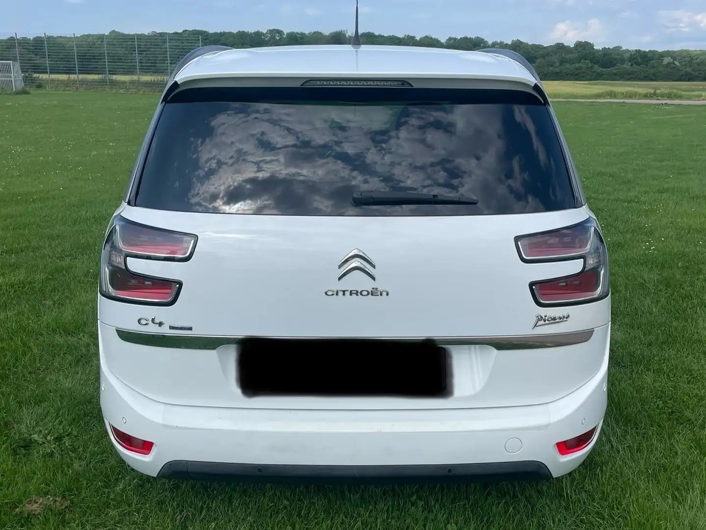 Citroen Grand C4 Picasso C4 Picasso Diesel BlueHDi 150 Aut. Exclusive Белый - 2