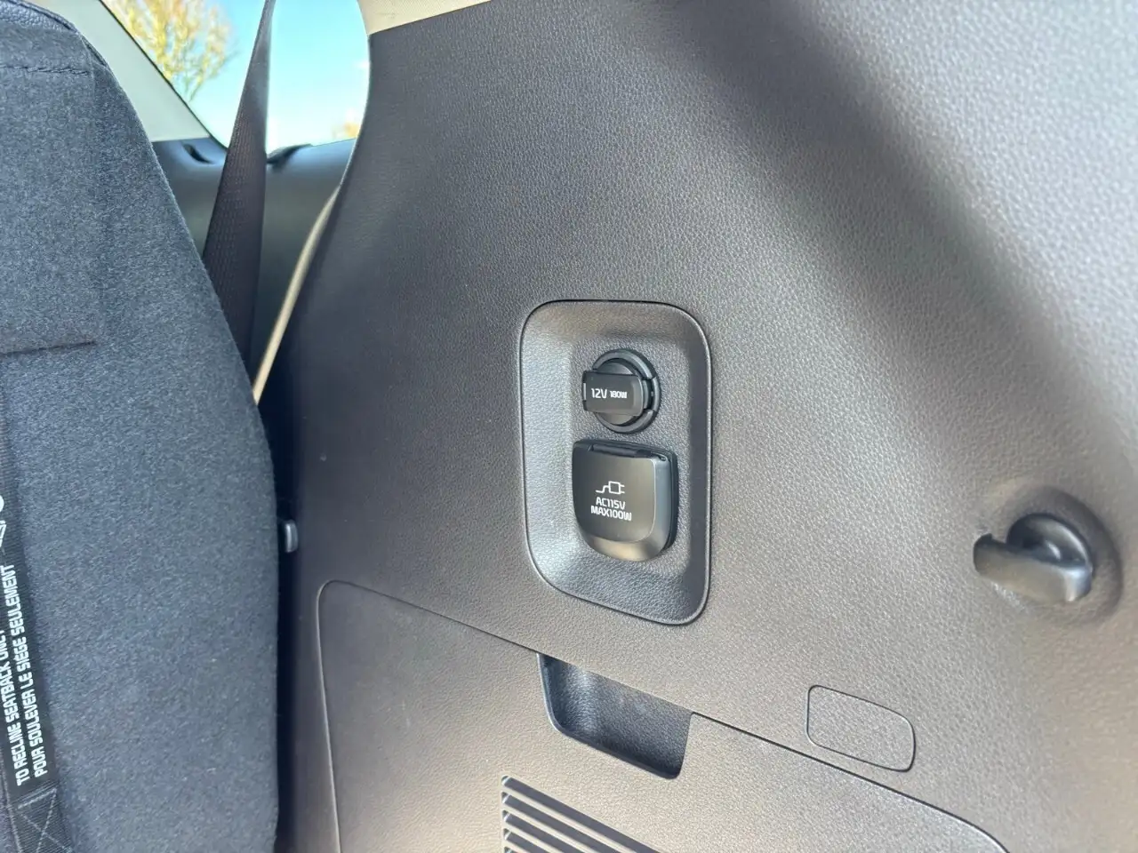 Kia Carnival снимка Kia Carnival