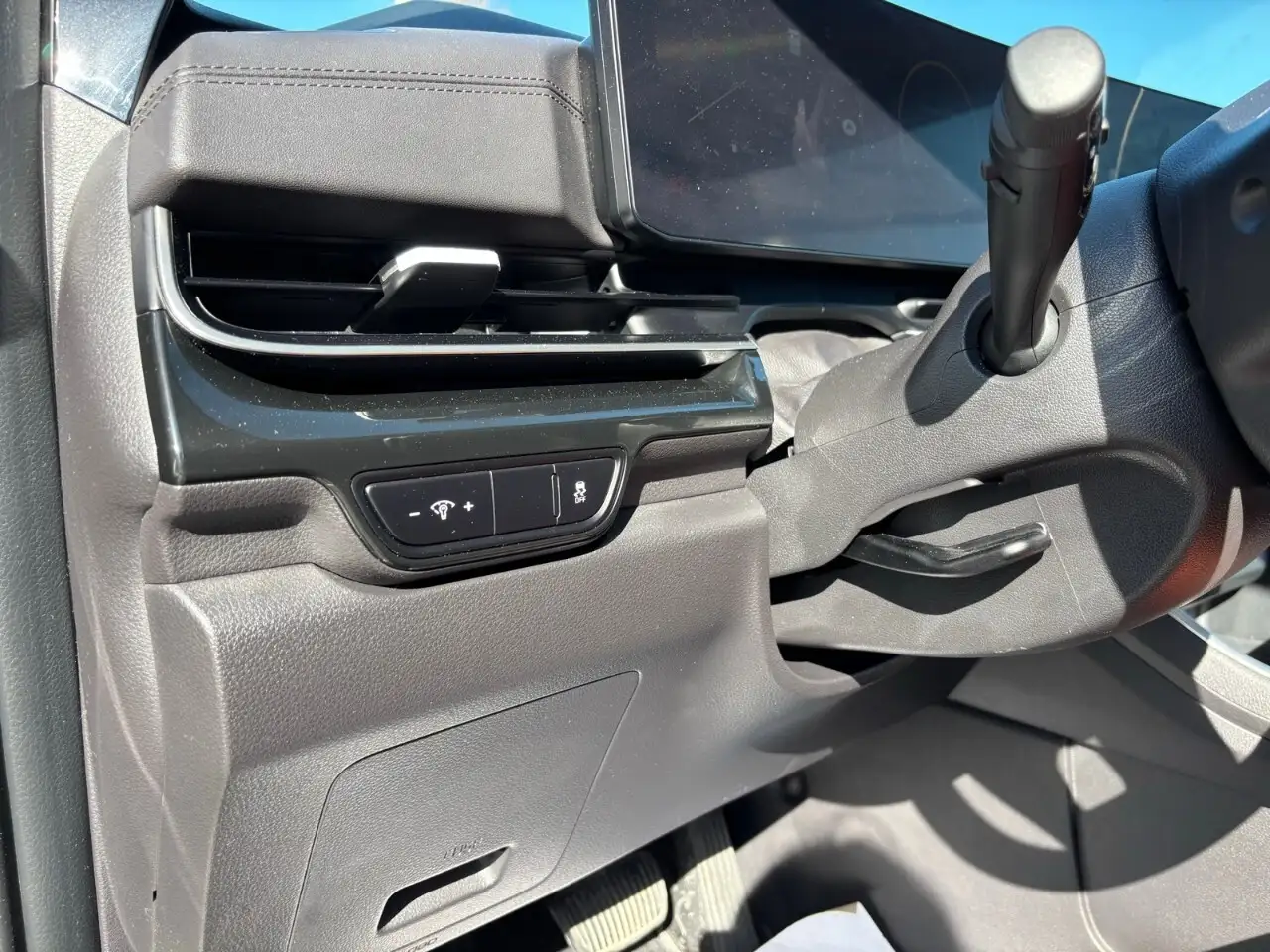 Kia Carnival снимка Kia Carnival
