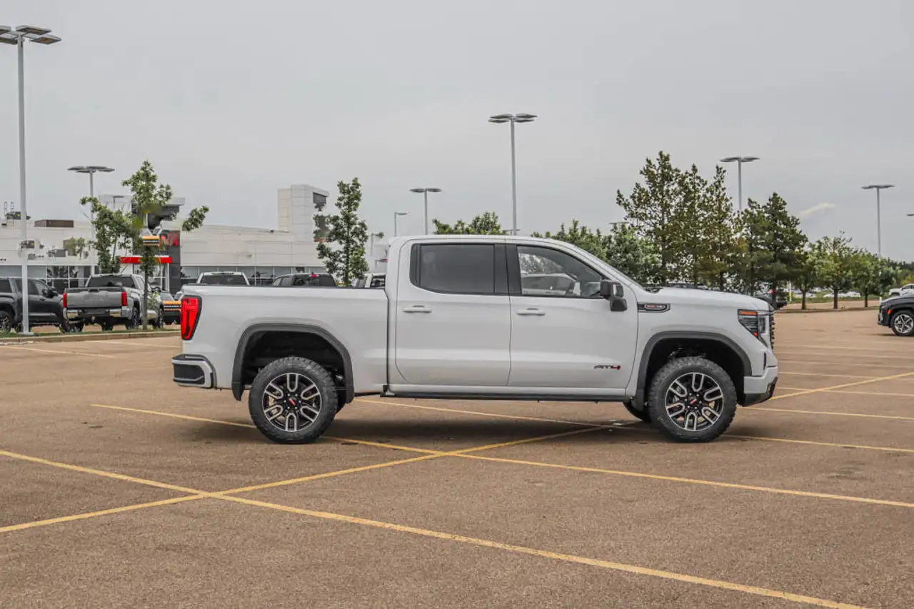 GMC Sierra 1500 снимка GMC Sierra 1500
