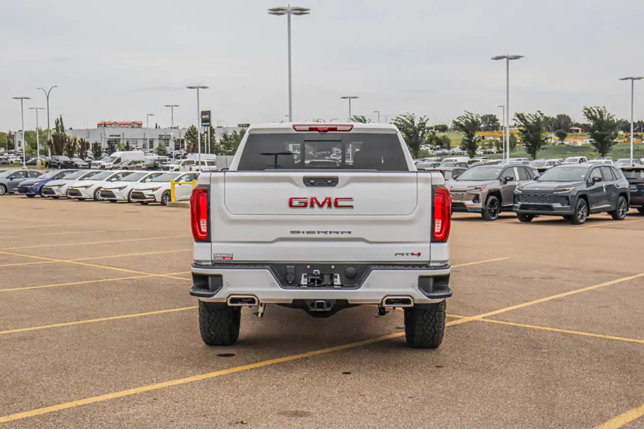 GMC Sierra 1500 снимка GMC Sierra 1500