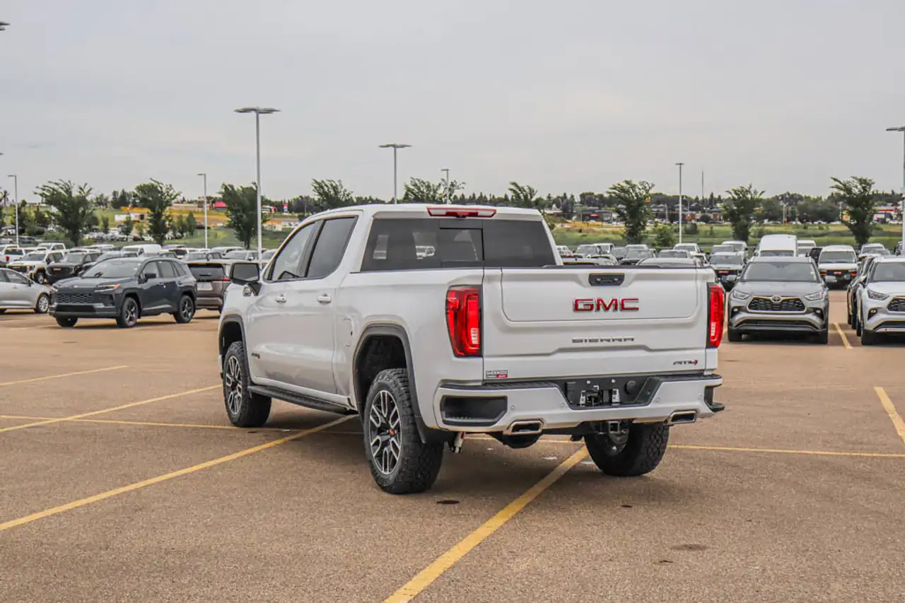 GMC Sierra 1500 снимка GMC Sierra 1500