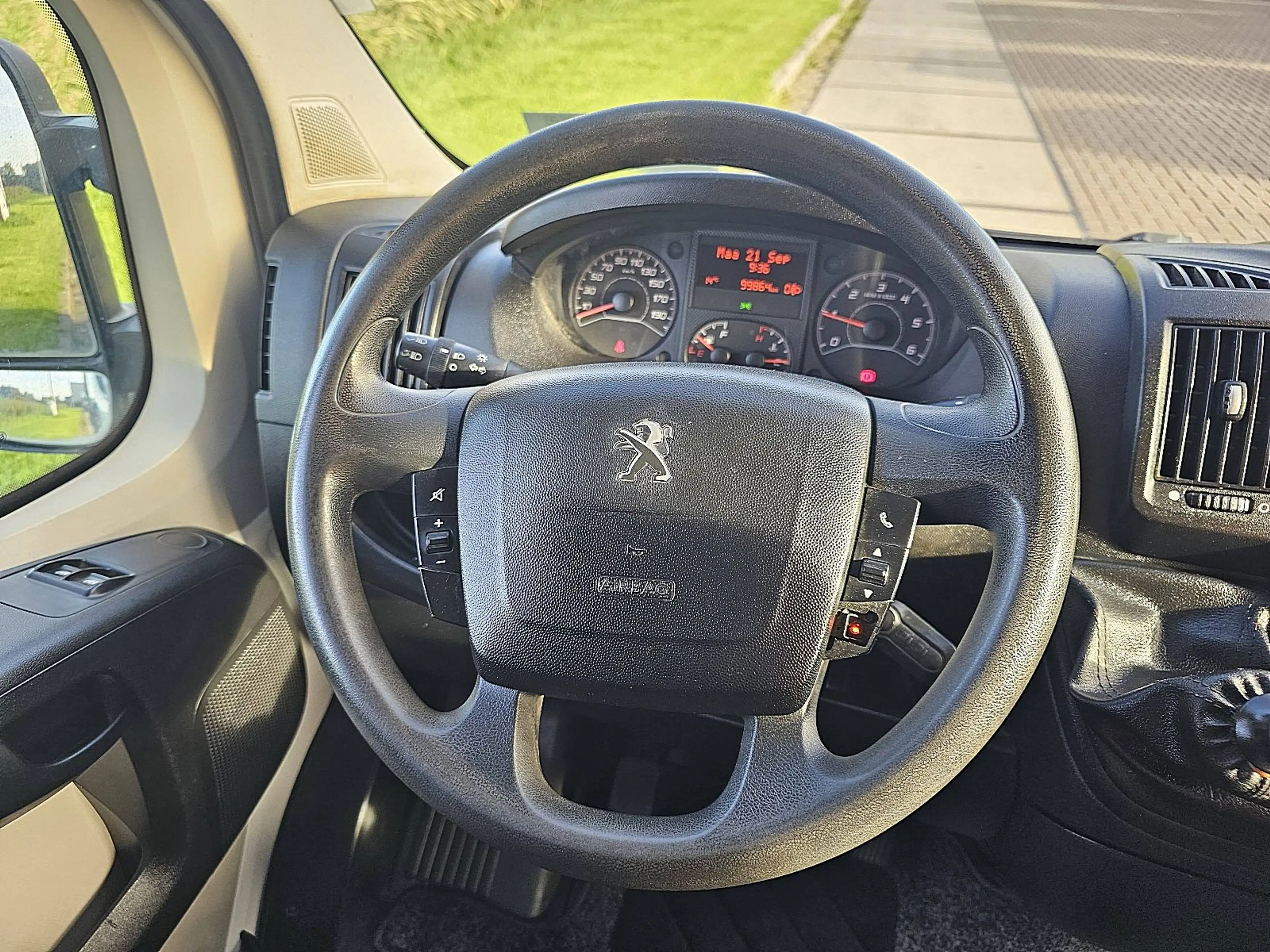 Peugeot Boxer 2.0 BHDI 130 KIPPER — photo 11