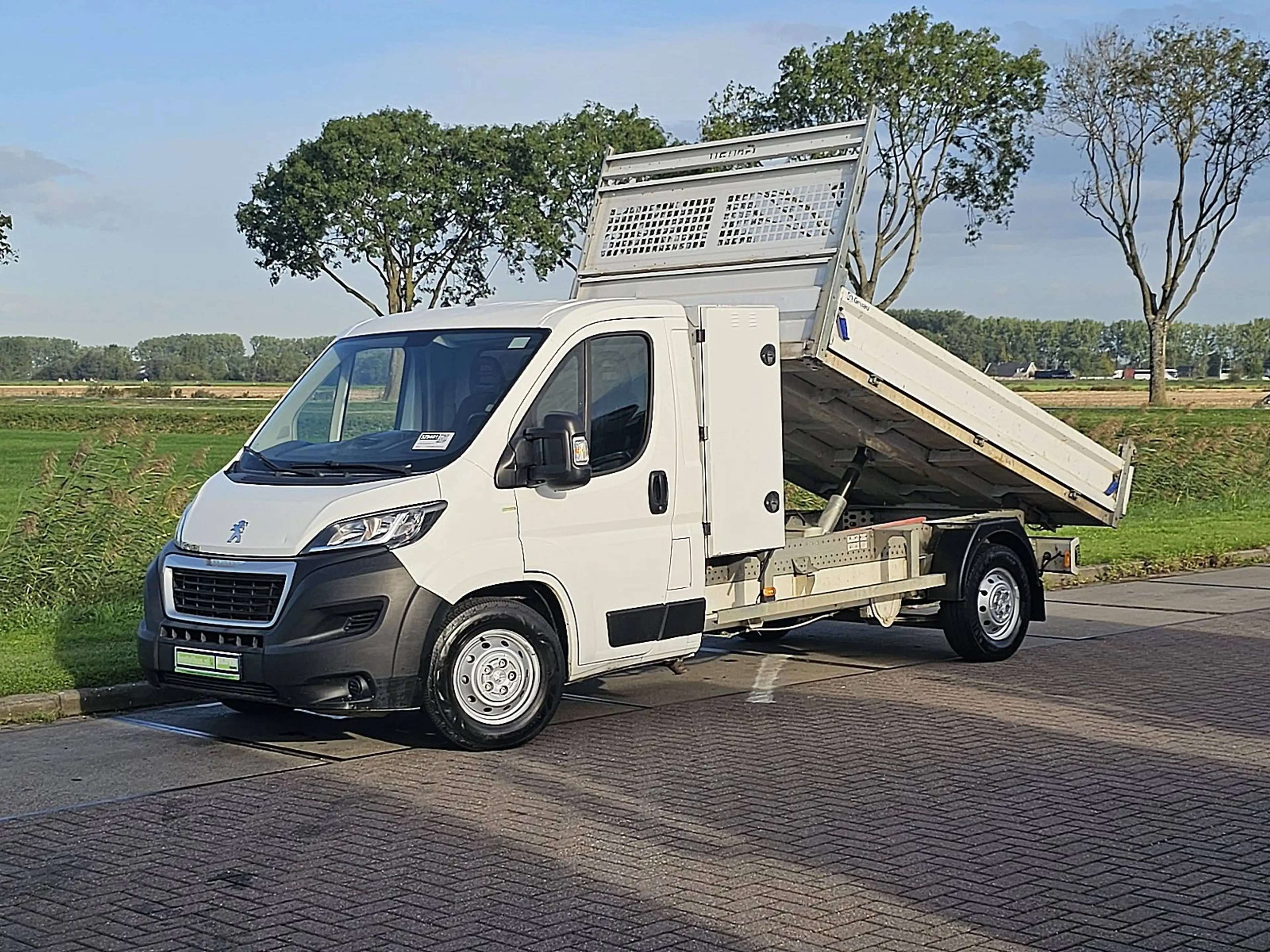 Peugeot Boxer 2.0 BHDI 130 KIPPER — photo 2