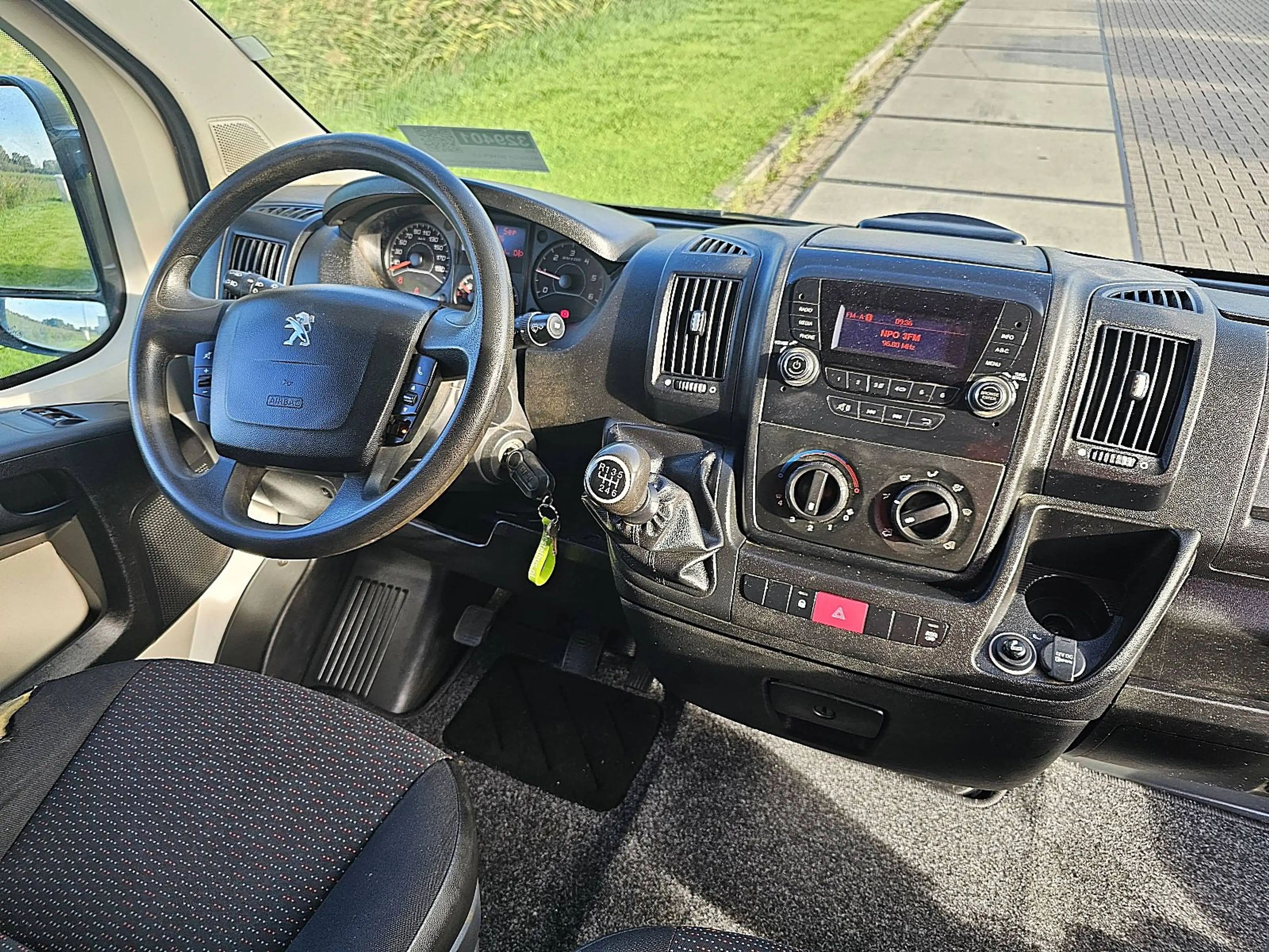 Peugeot Boxer 2.0 BHDI 130 KIPPER — photo 8