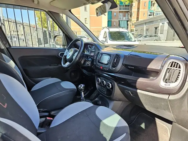 Fiat 500l view 9