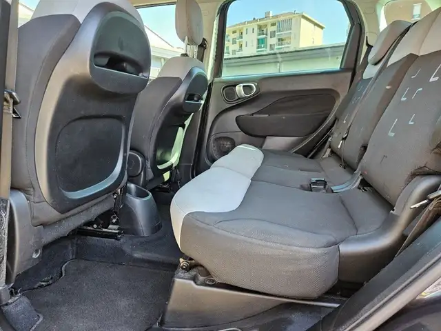 Fiat 500l view 11