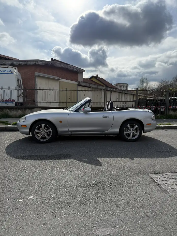 Mazda MX-5 1.6i 16v, foto 3