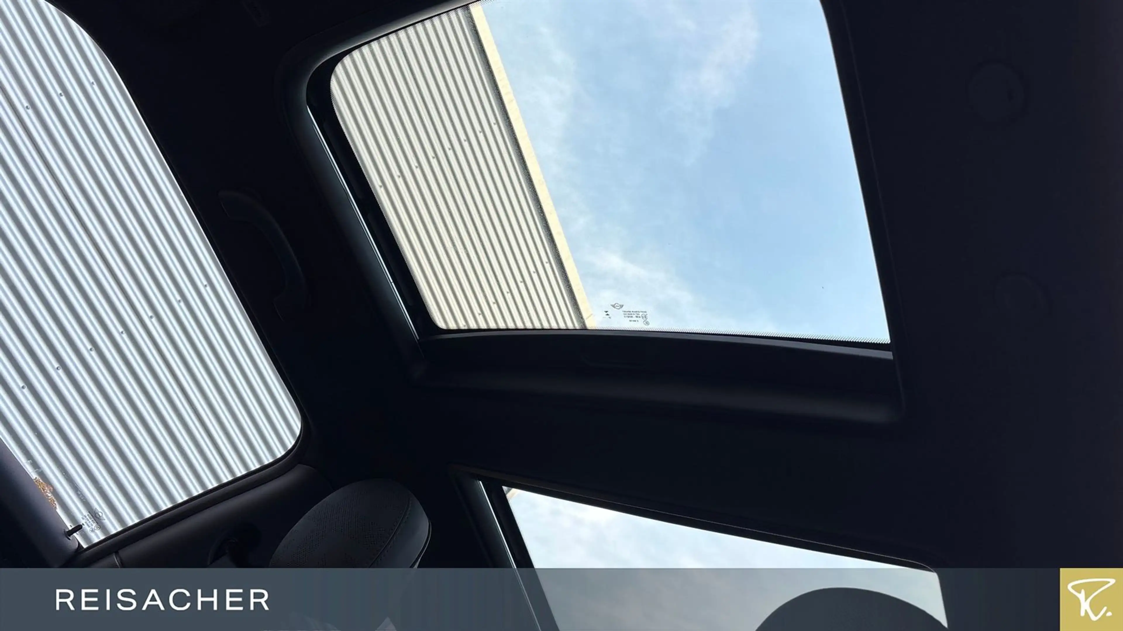 MINI Cooper SE A Yours-Trim,Pano,Navi,LM,Leder,Autom — photo 5
