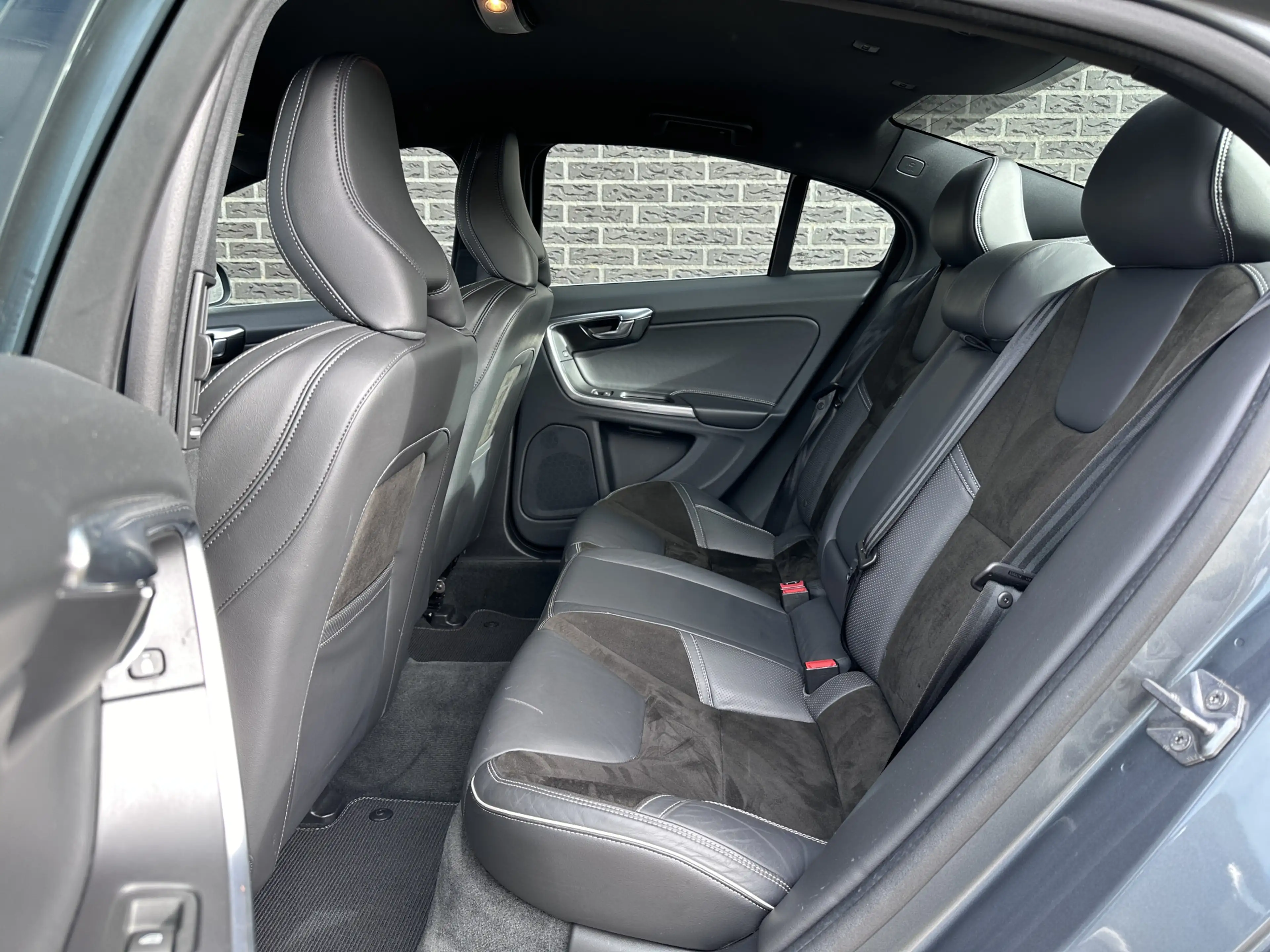 Volvo S60 2.0 D2 R-Design | Radio | Navigatie | Climate Cont — photo 23