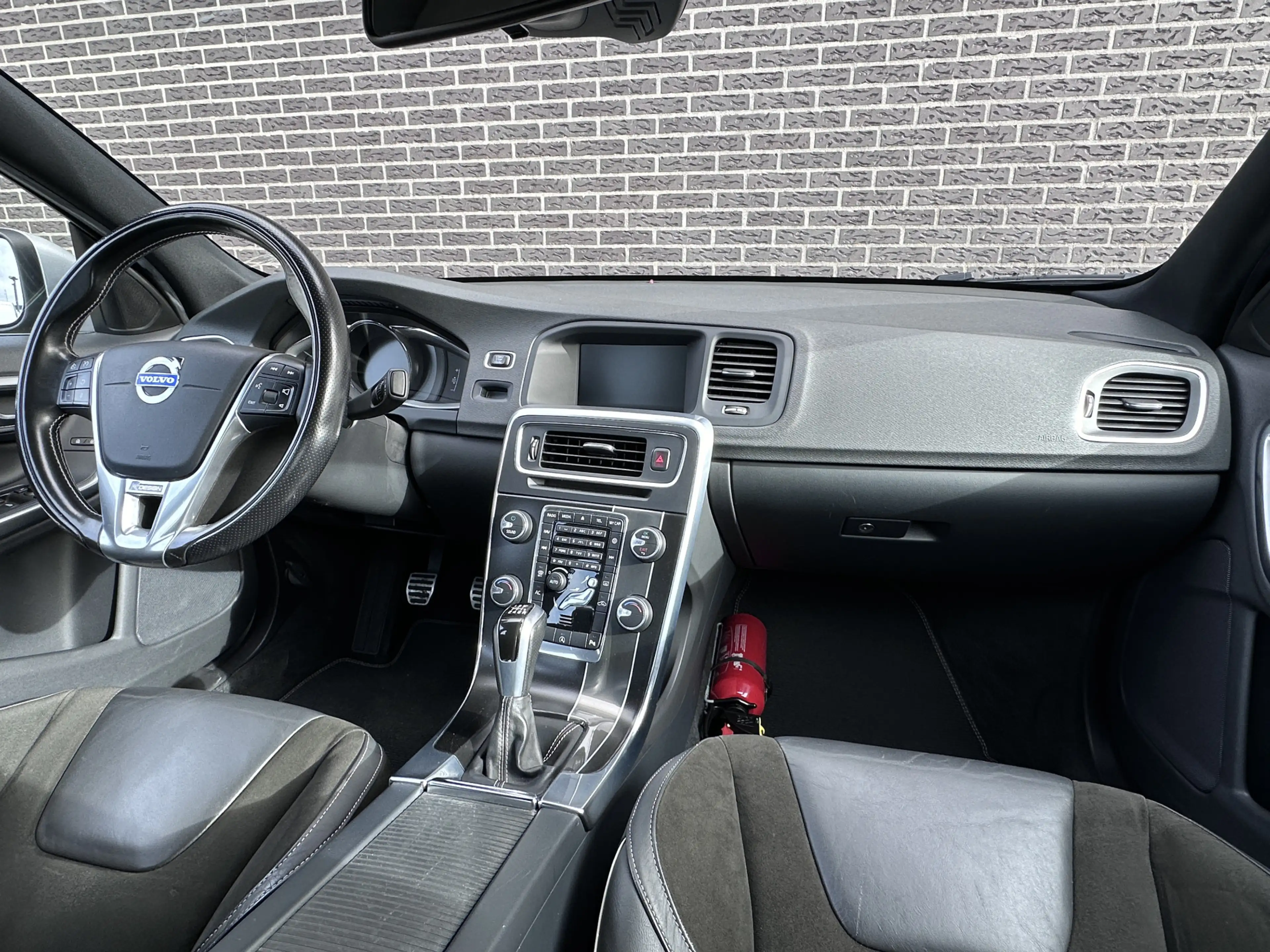 Volvo S60 2.0 D2 R-Design | Radio | Navigatie | Climate Cont — photo 9